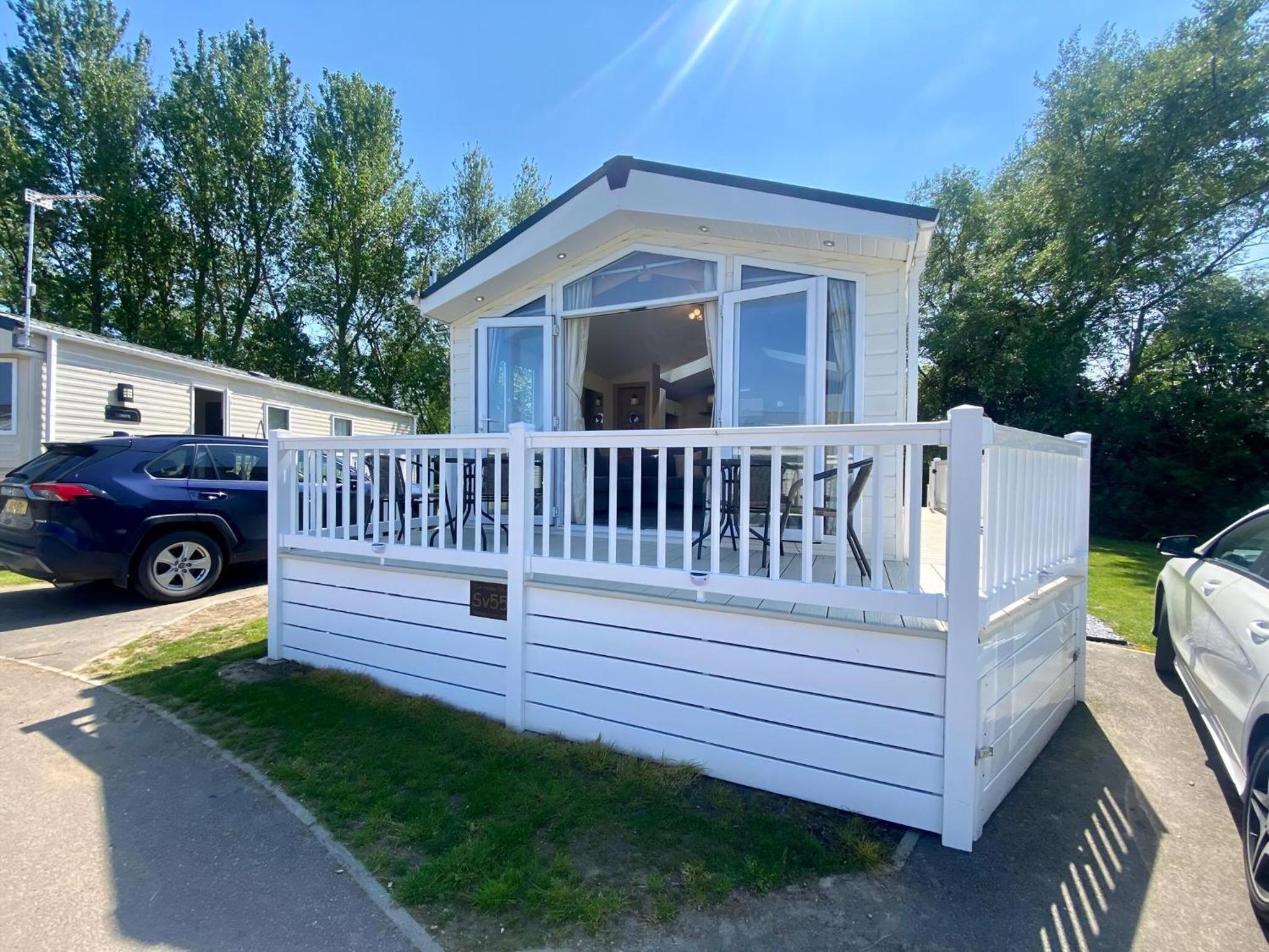 Spacious 4 Berth Lodge With Wi-Fi & Decking At Broadland Sands Ref 20055Sv view 5