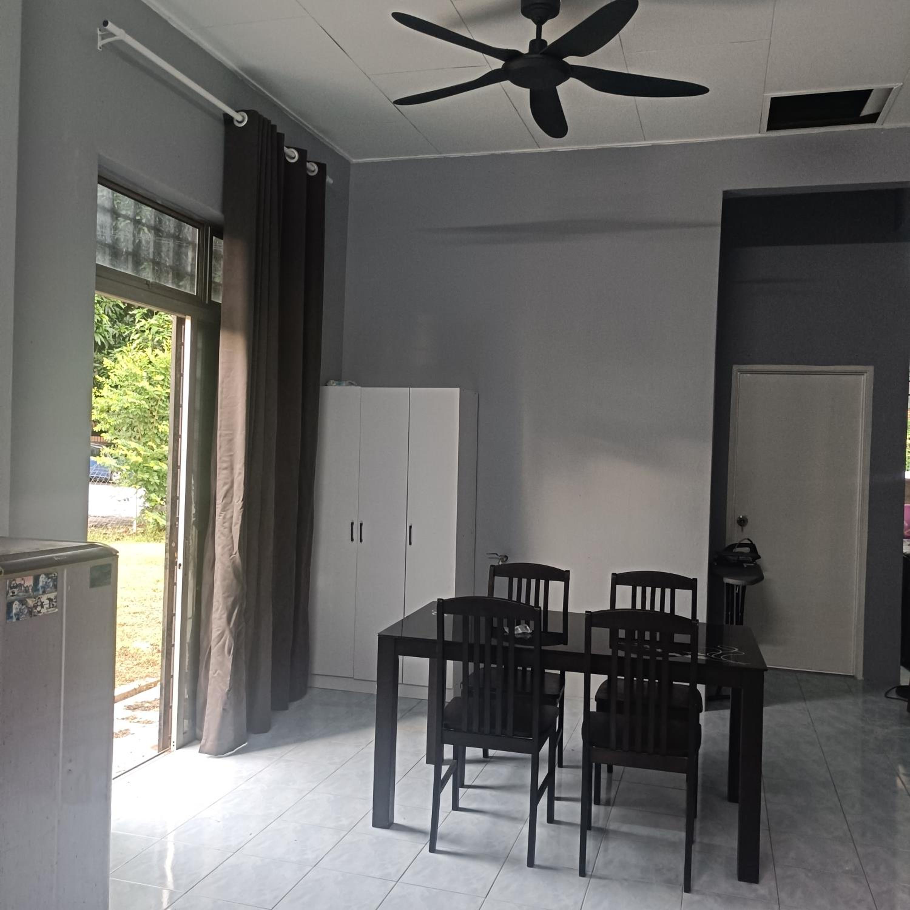 Arrayyan Homestay