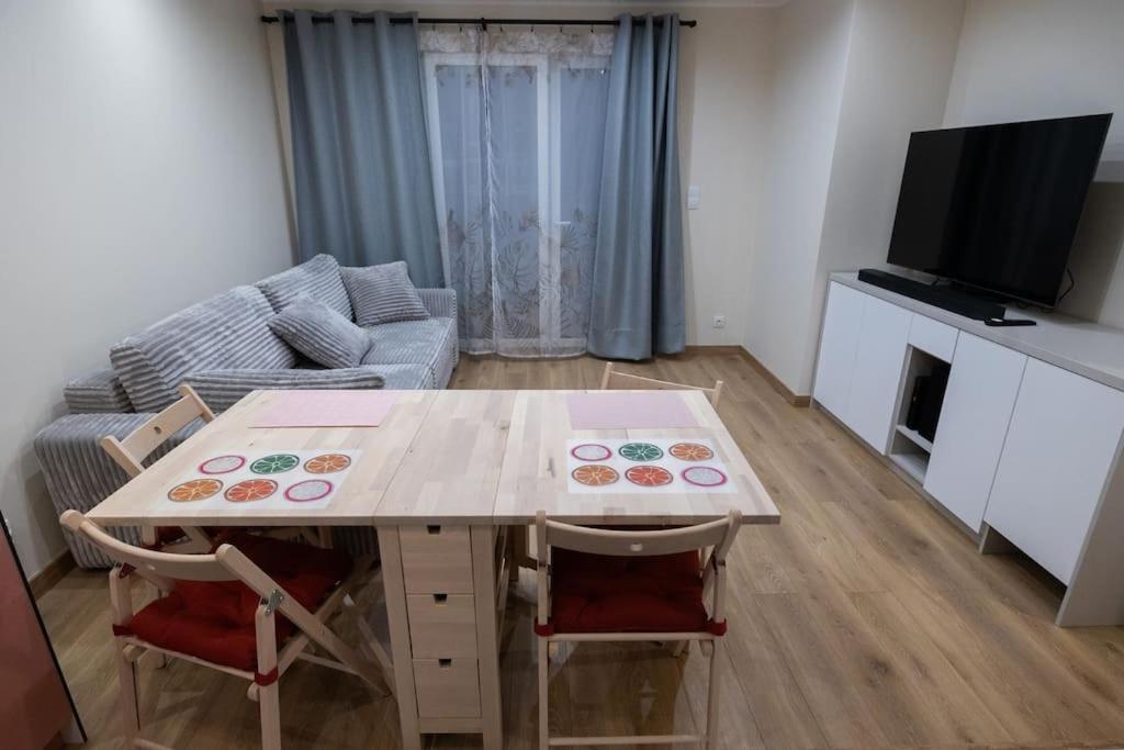 Przestronny apartament w Sosnowcu, miejsce parkingowe w hali garażowej