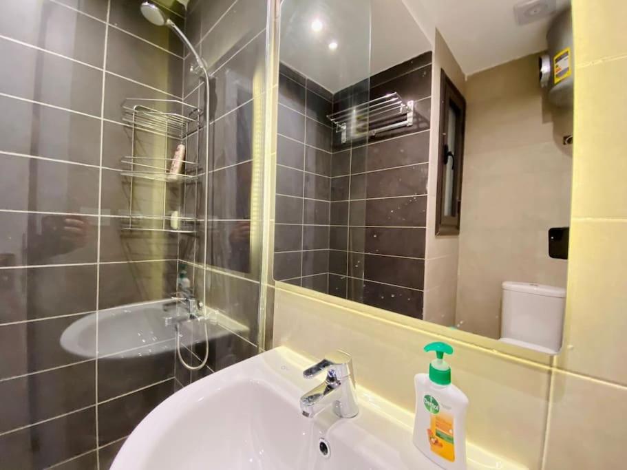Sunny 1 BR Apt G cribs ElGouna with open View view 2