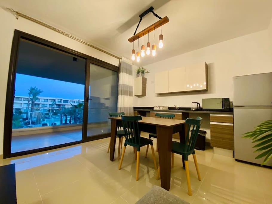Sunny 1 BR Apt G cribs ElGouna with open View view 4