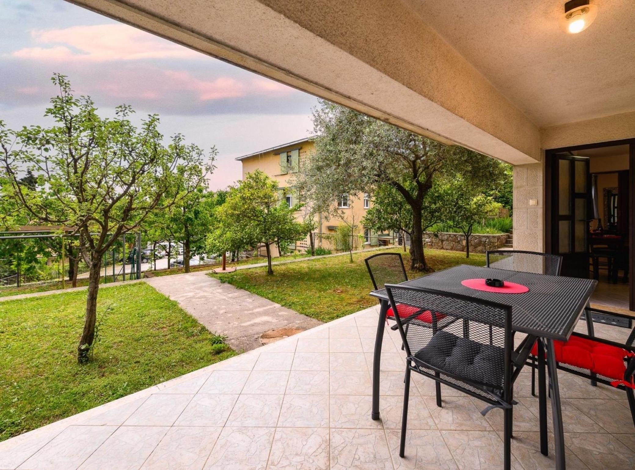 Charming Lovran Apartments with Wonderful Sea View view 3