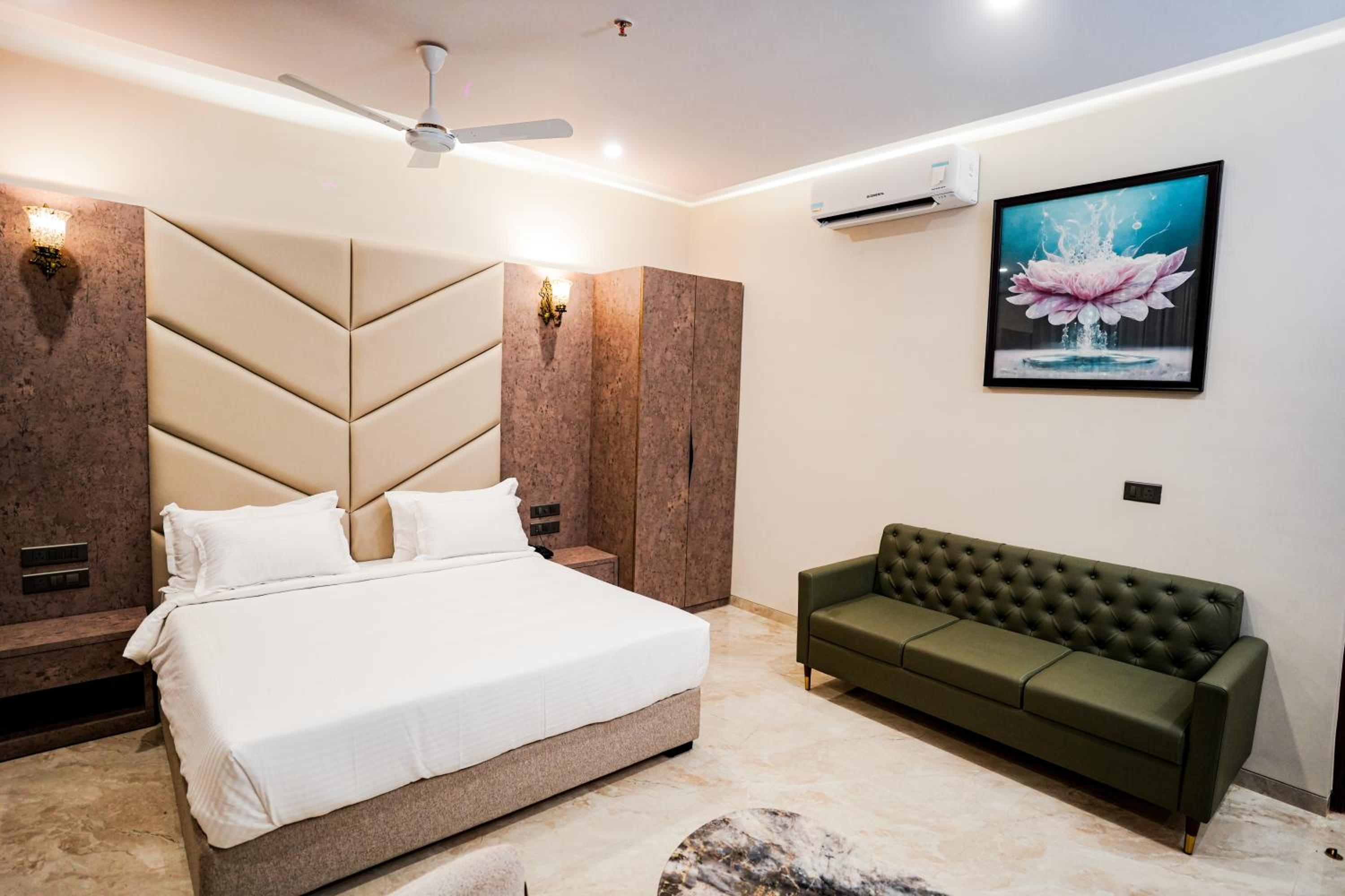 Hotel Anjani Palace