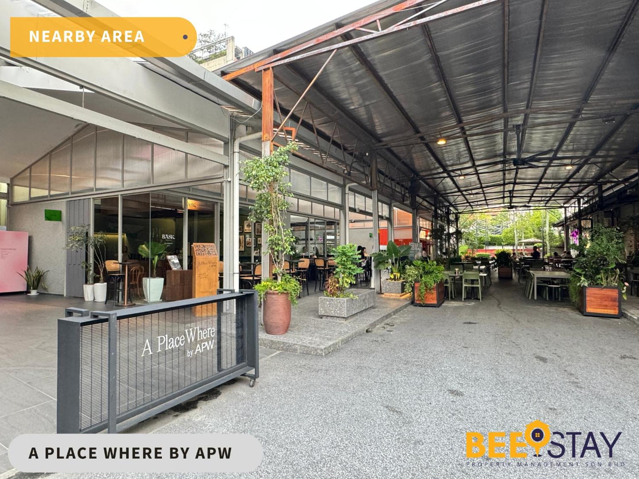 Bangsar Three Storey Luxury Landed House 19PAX