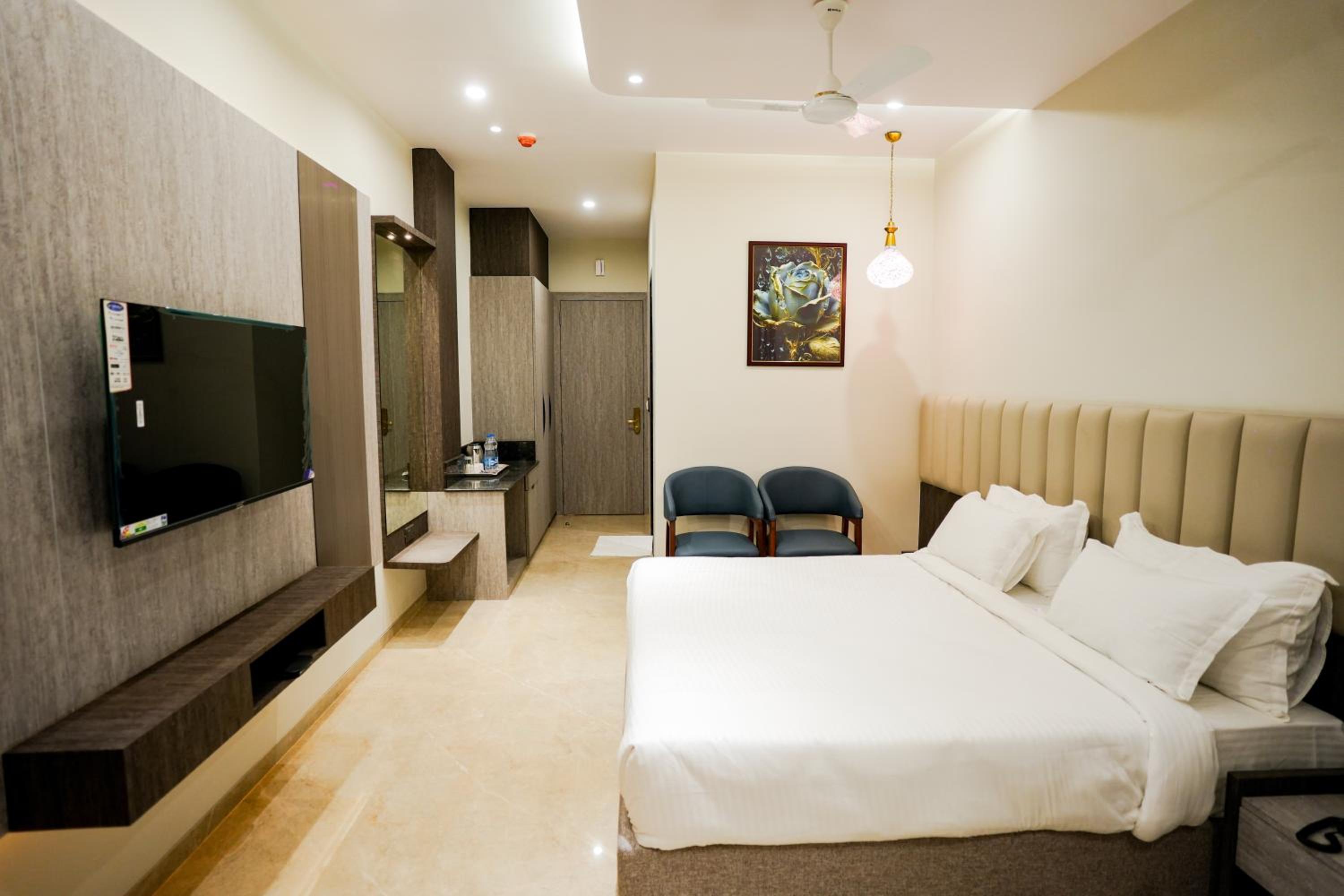 Hotel Anjani Palace