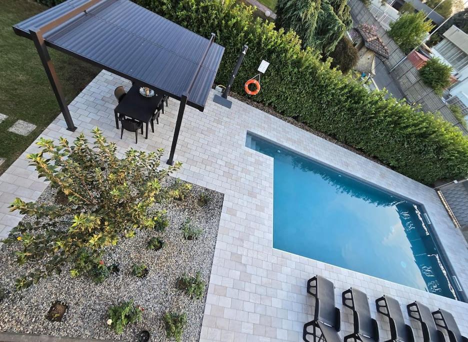 Villa 1 view 5