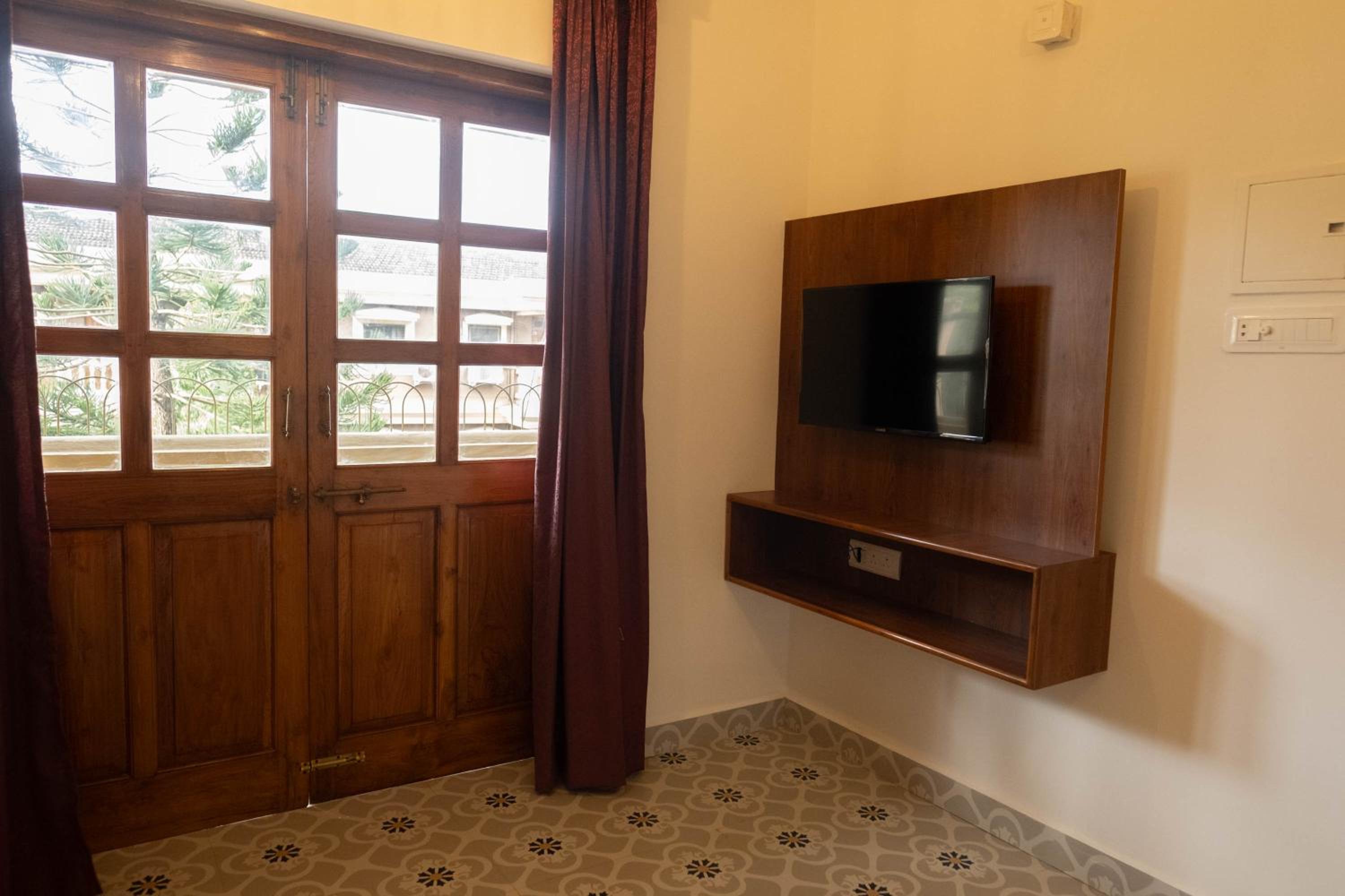 Vistar Holidays