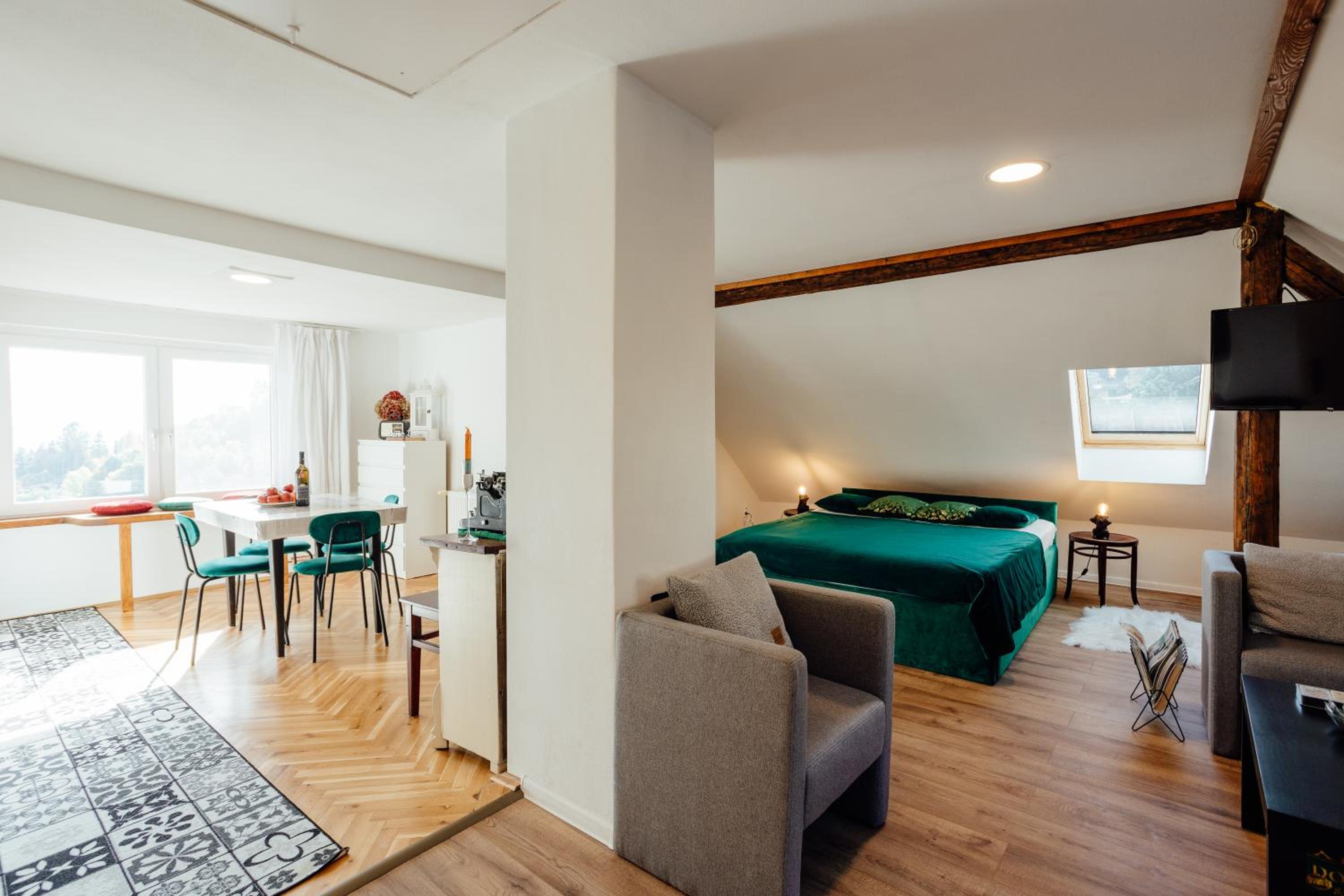 Photo 19