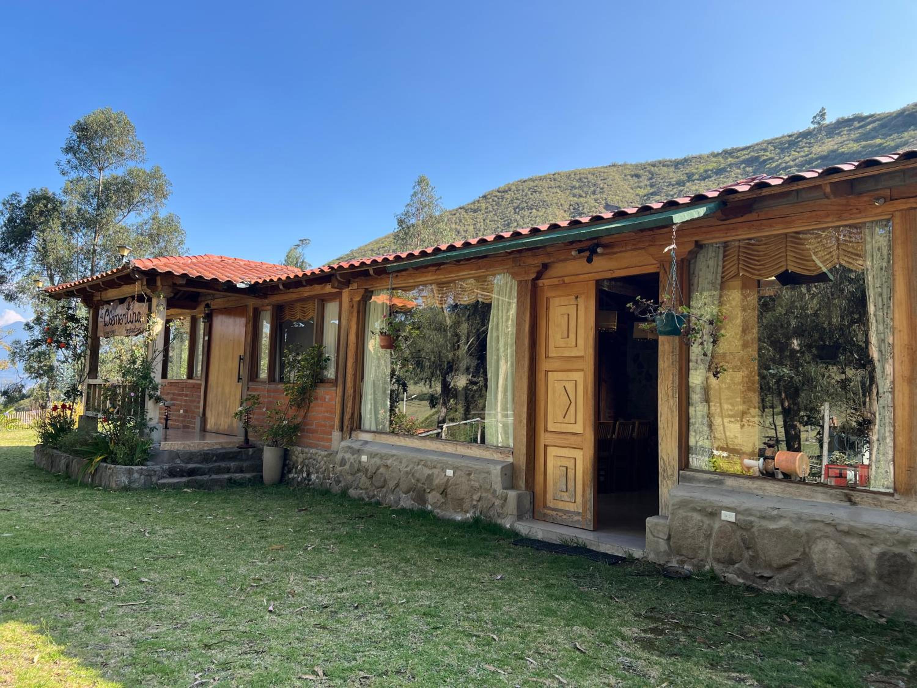 La Clementina confortable lodge on the hot springs route