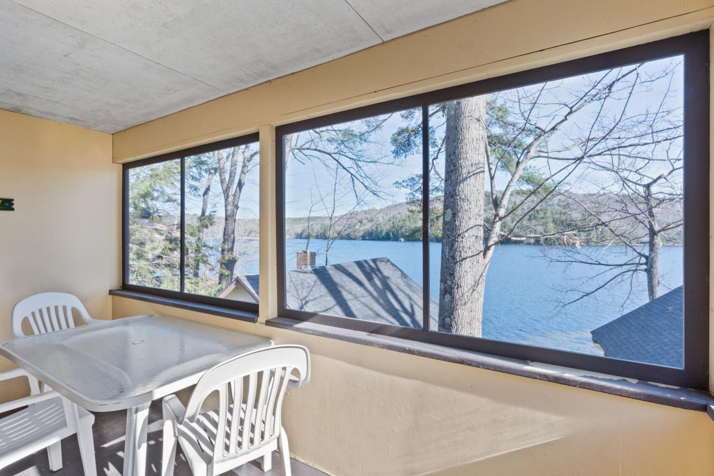 Waterfront 2 bedroom on Squam (unit 12) view 3