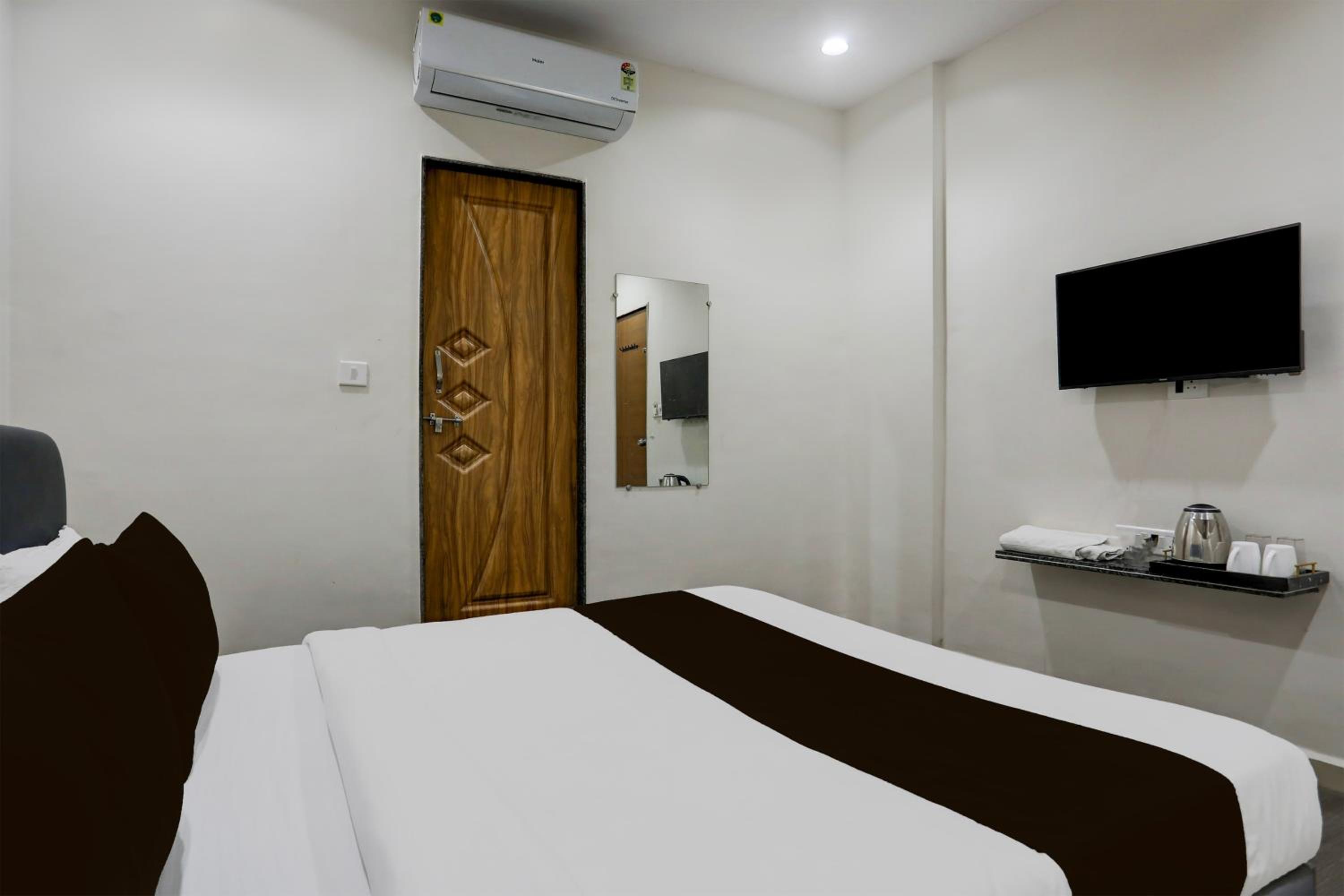 Hotel O Spark