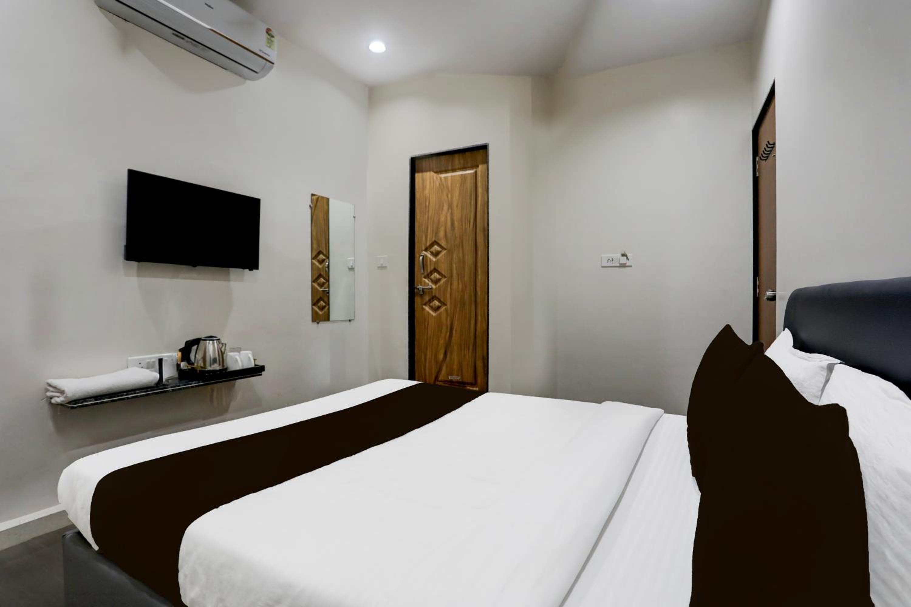 Hotel O Spark