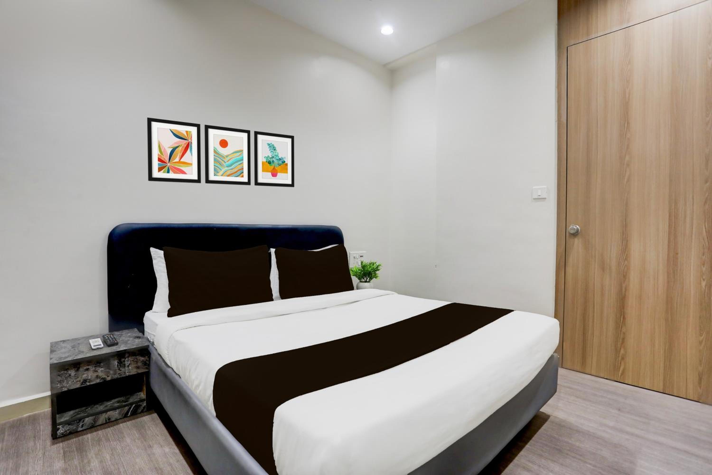 Hotel O Spark