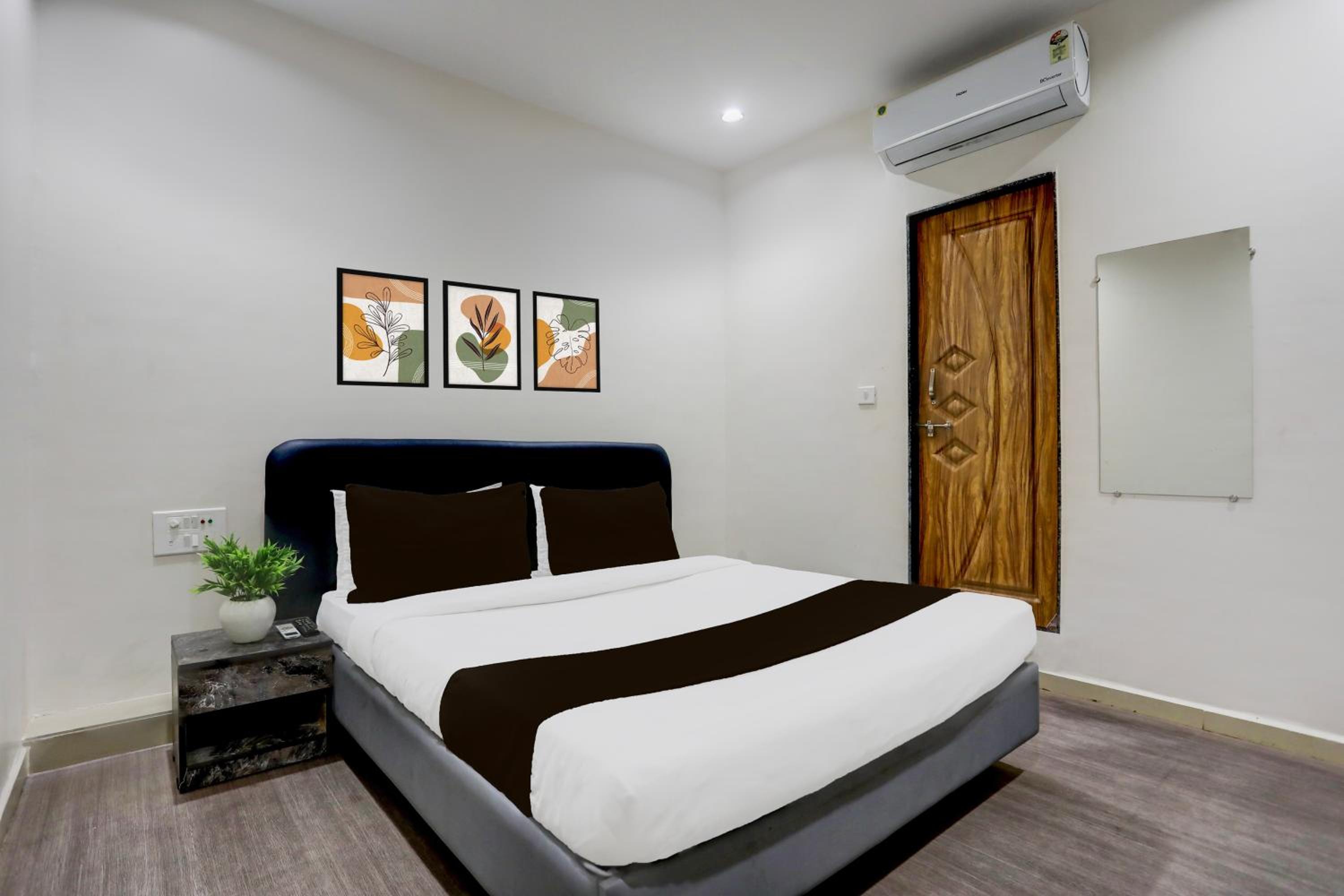 Hotel O Spark