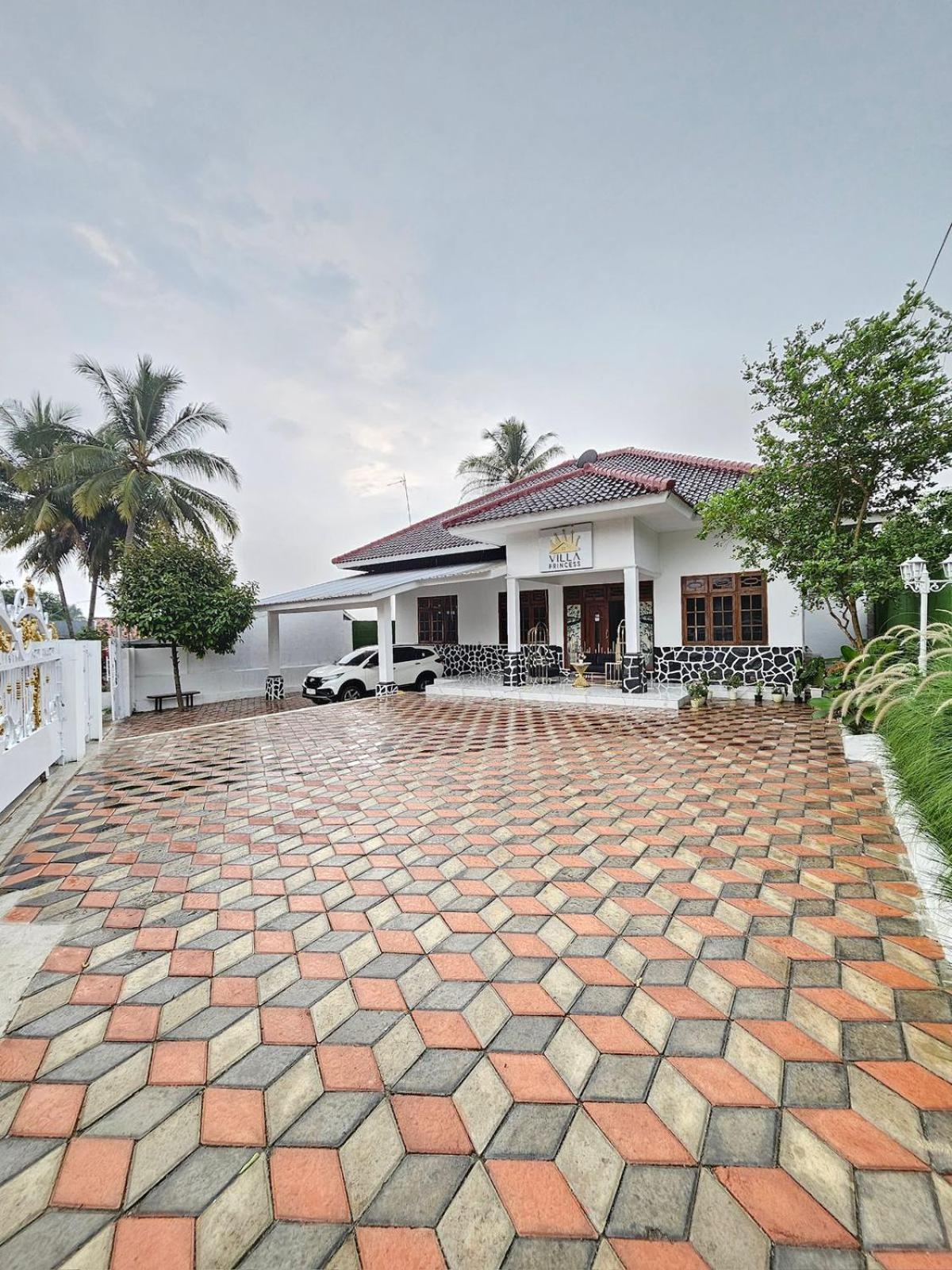Villa Princess Purwakarta view 2