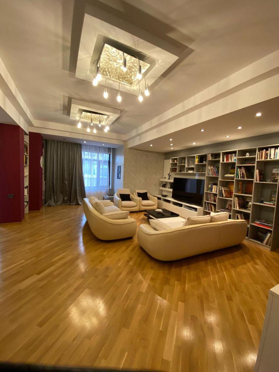 Prestigious Apartment in Chiraq Plaza