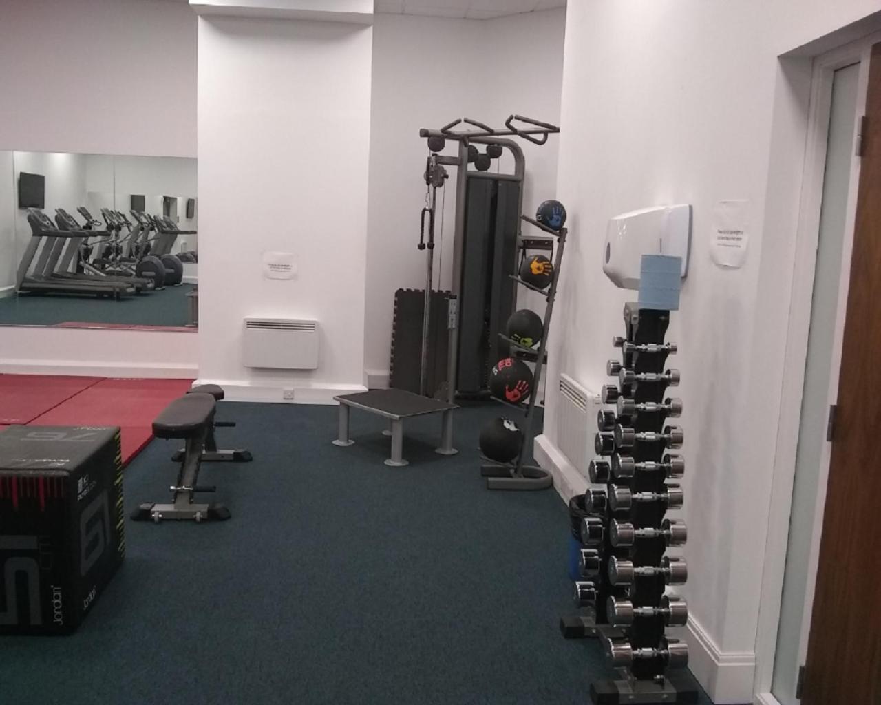 Broad St 1-Bed Sleeps 2 with Free Parking