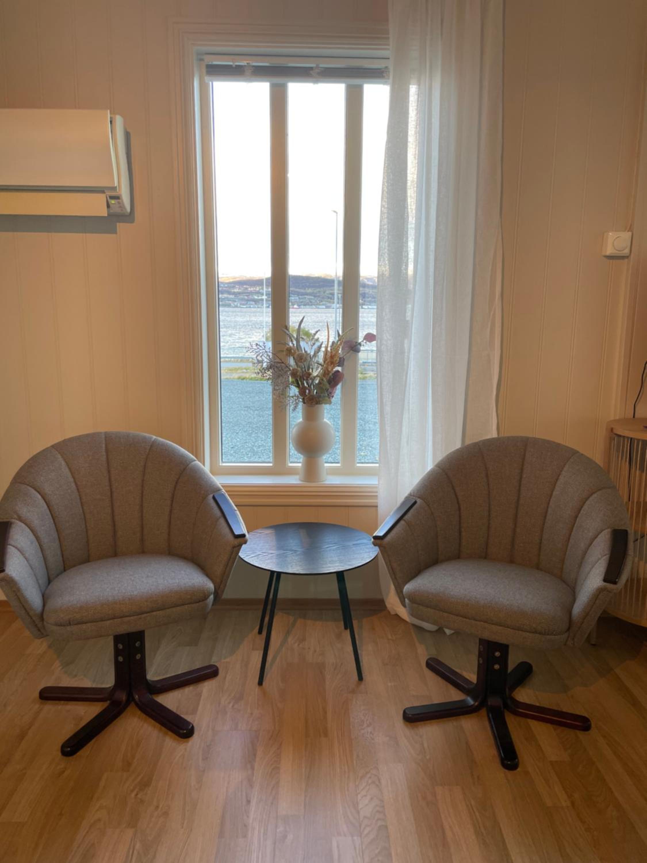 Homey appartment with sea view
