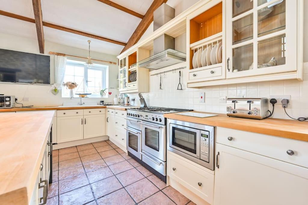 Superb Old Farmhouse near the Beach with Large Hot Tub , Access to Swimming Pool, Free Animal Feeding ,Free Pony Rides and Free Tractor Rides view 2