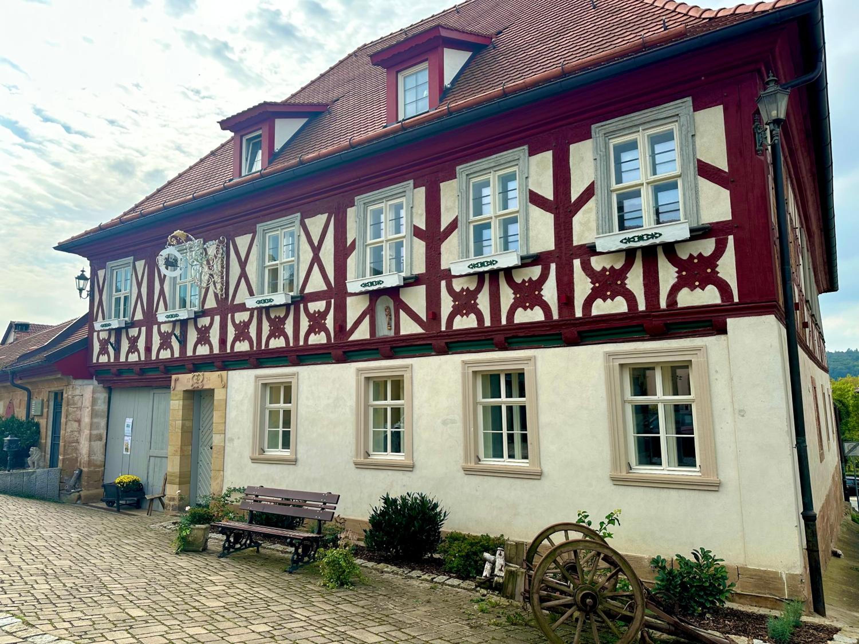 Cosy historic brewery with beautiful outdoor space