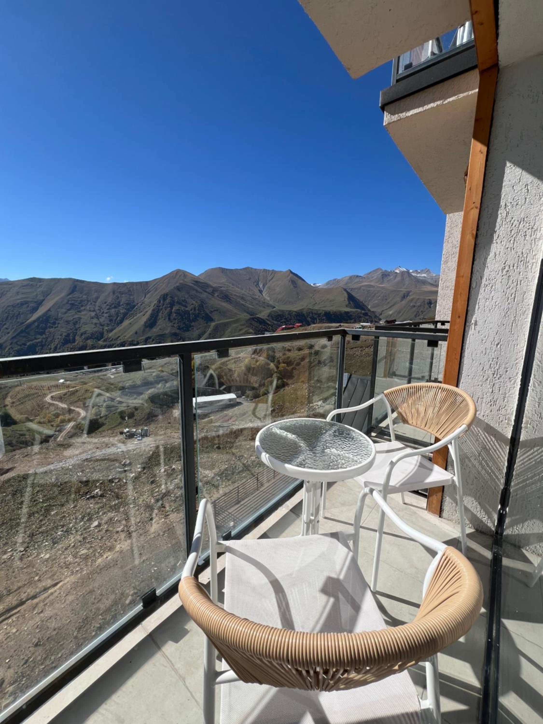 Gudauri twins 455 view 5