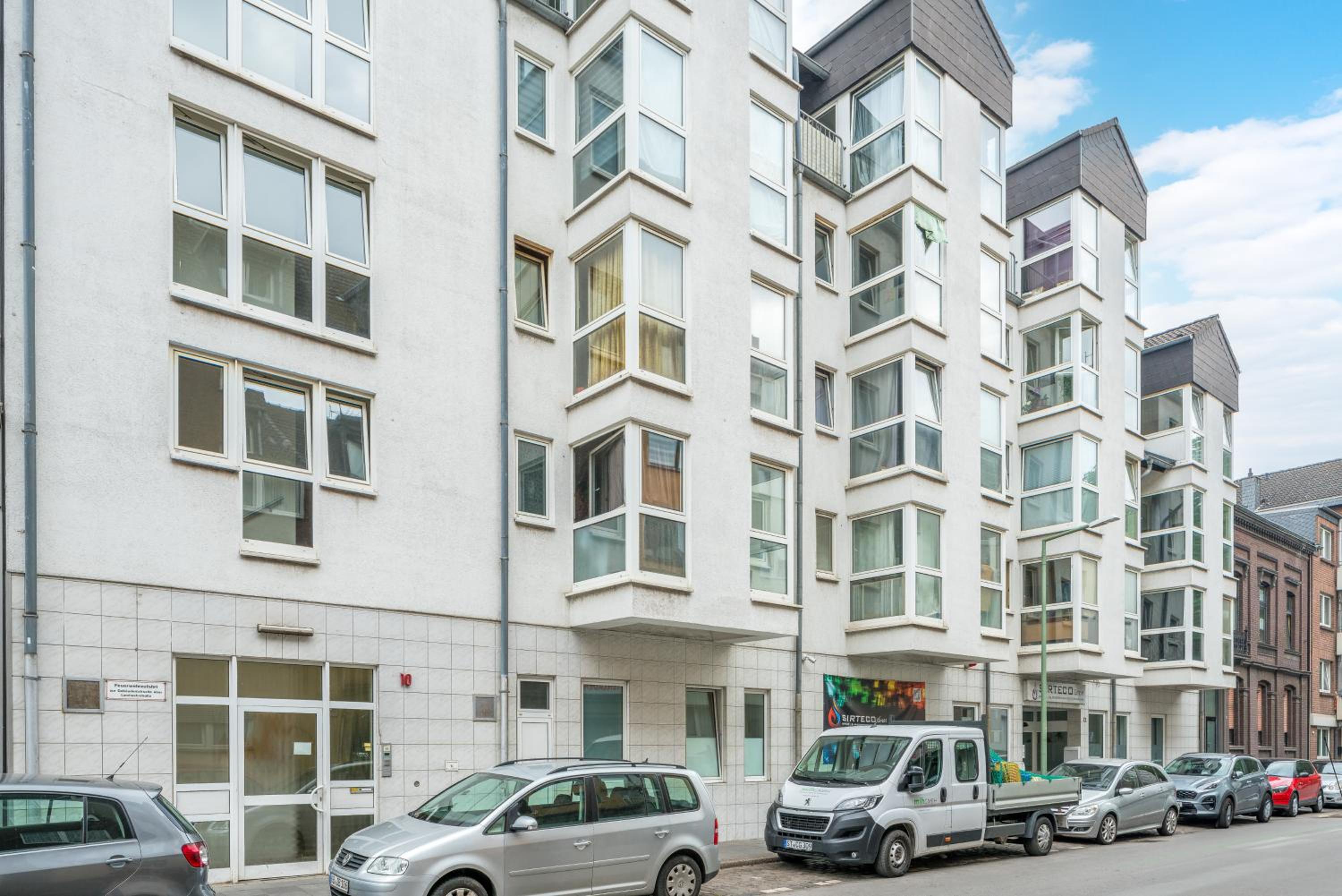 Messe, Monteure, Budget - Einfache komfortable 2 Personen Wohnung (22qm) mit Vollausstattung (WLAN 250 Mbit, TV 55 Zoll m. Netflix) - Hochwertige Küche und