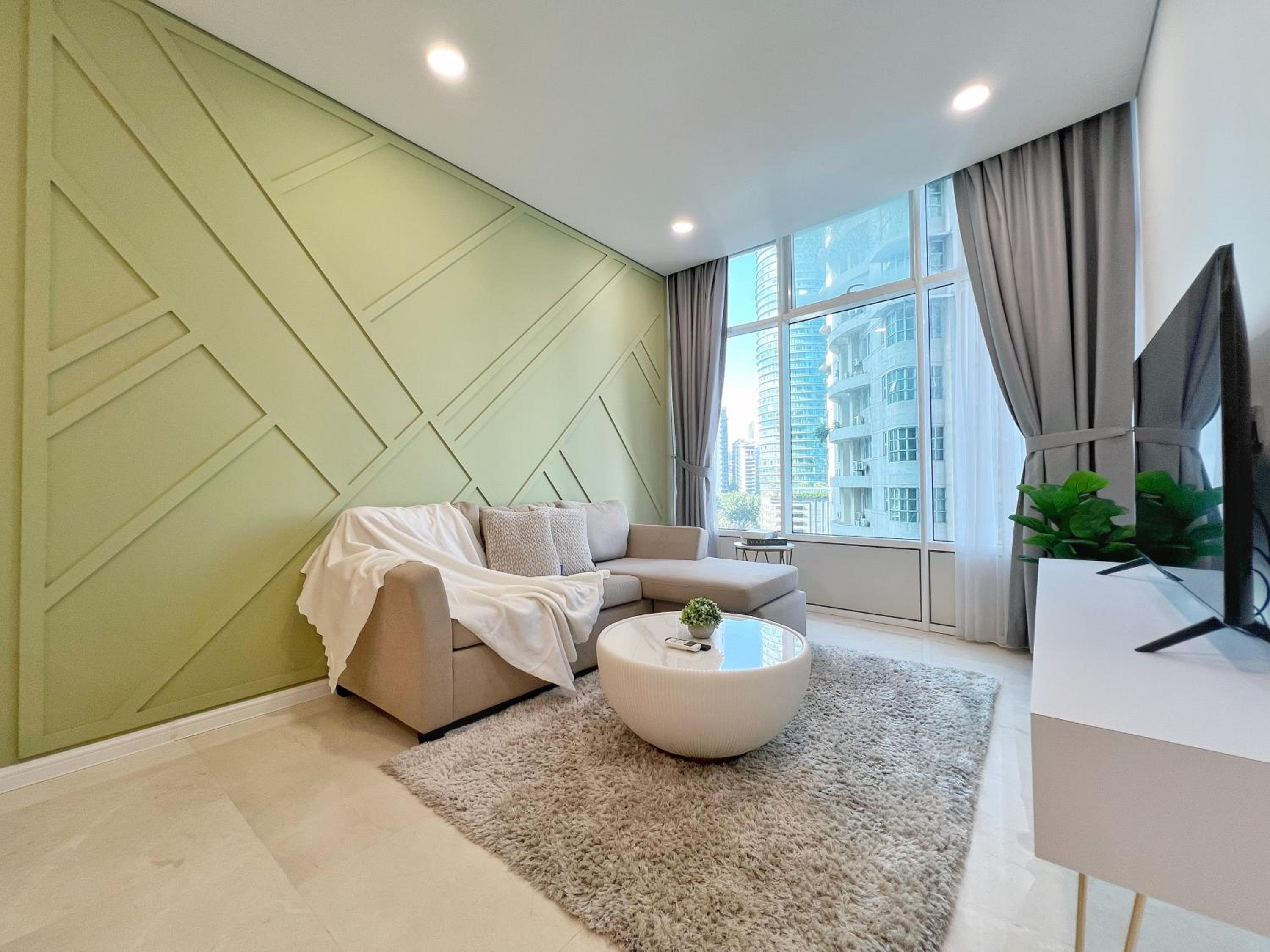 Sky Suites Dreamy 3BR Suite at KLCC