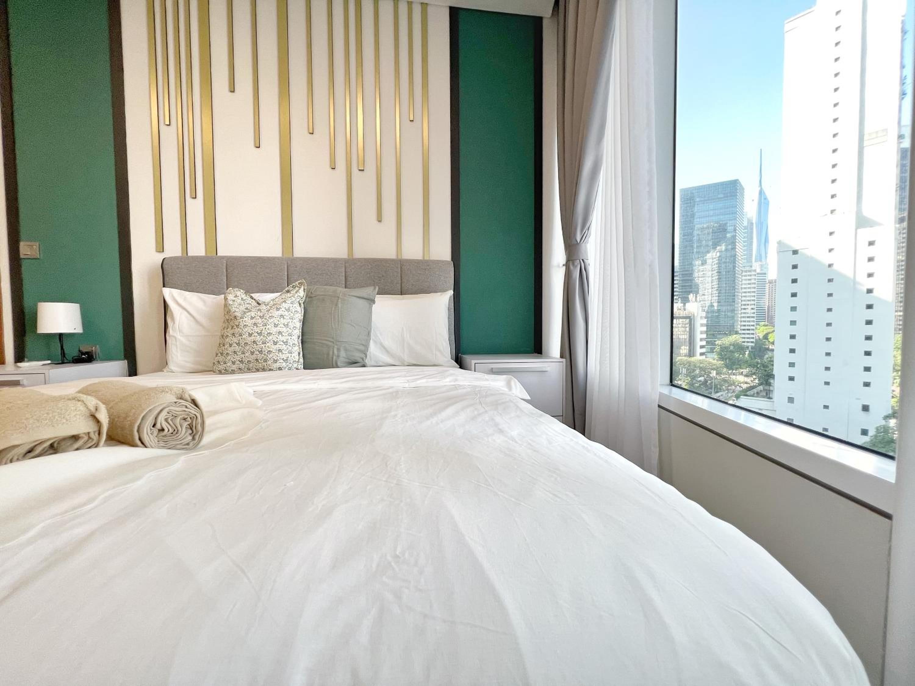 Sky Suites Dreamy 3BR Suite at KLCC