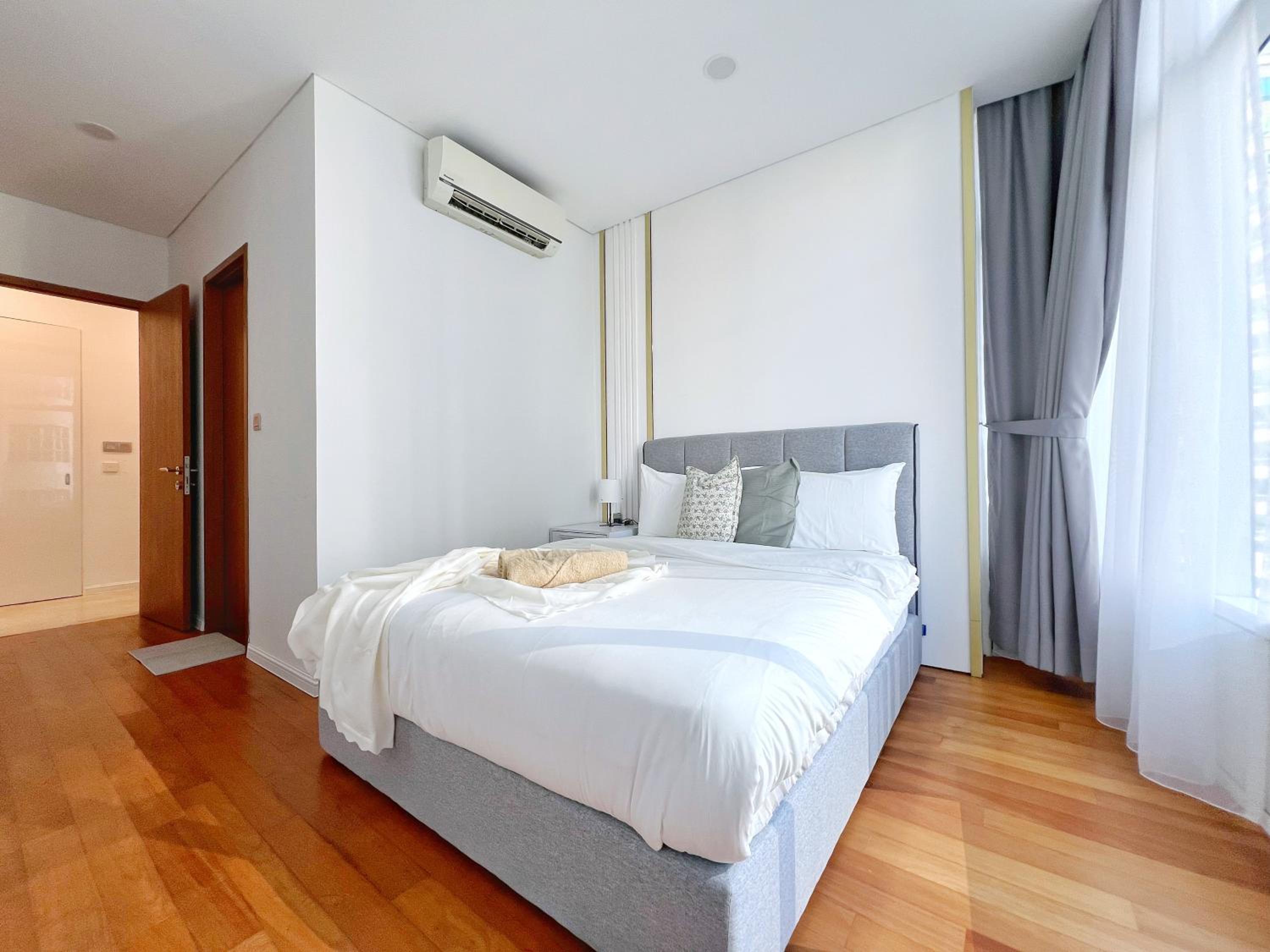 Sky Suites Dreamy 3BR Suite at KLCC