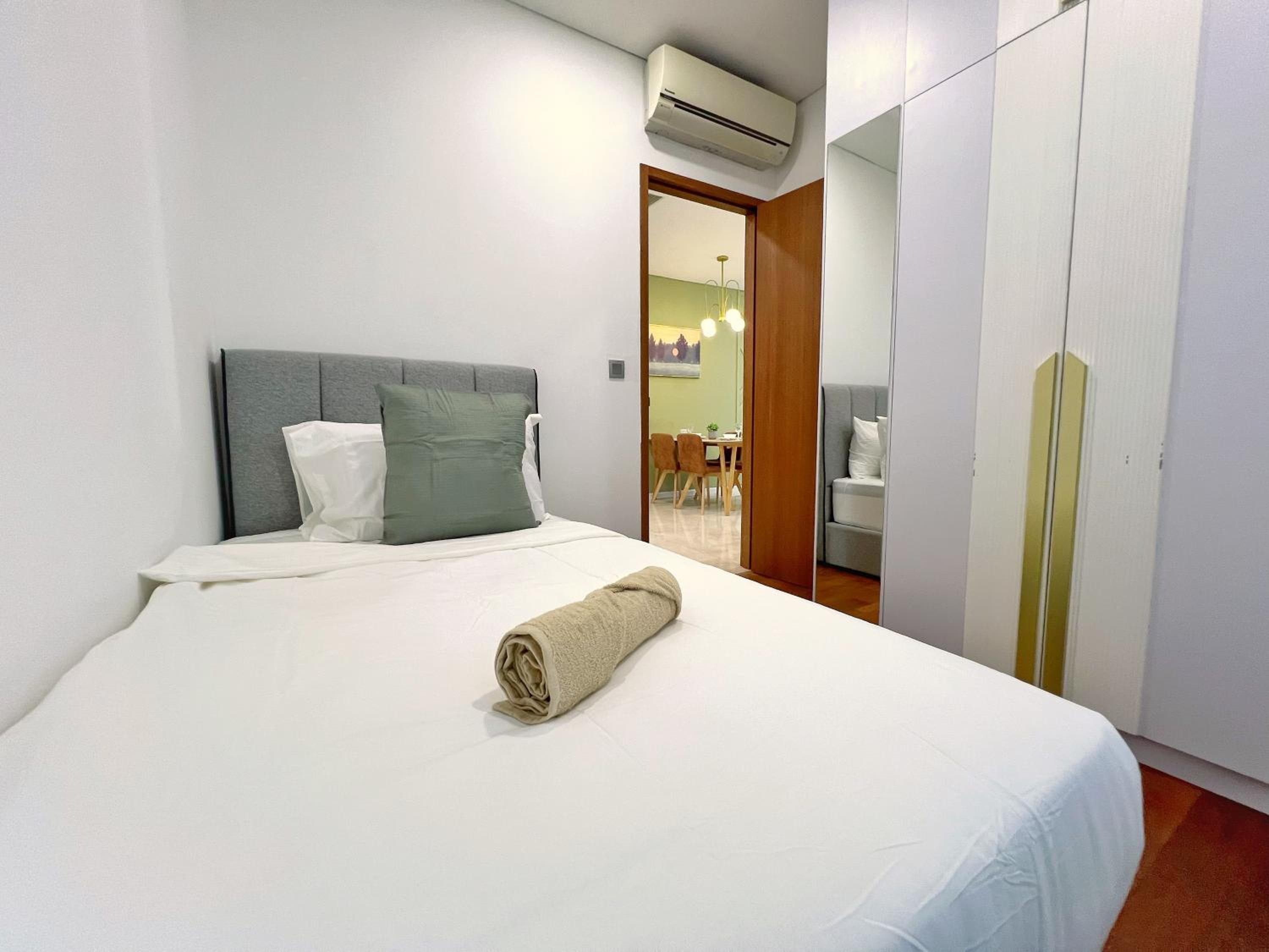 Sky Suites Dreamy 3BR Suite at KLCC