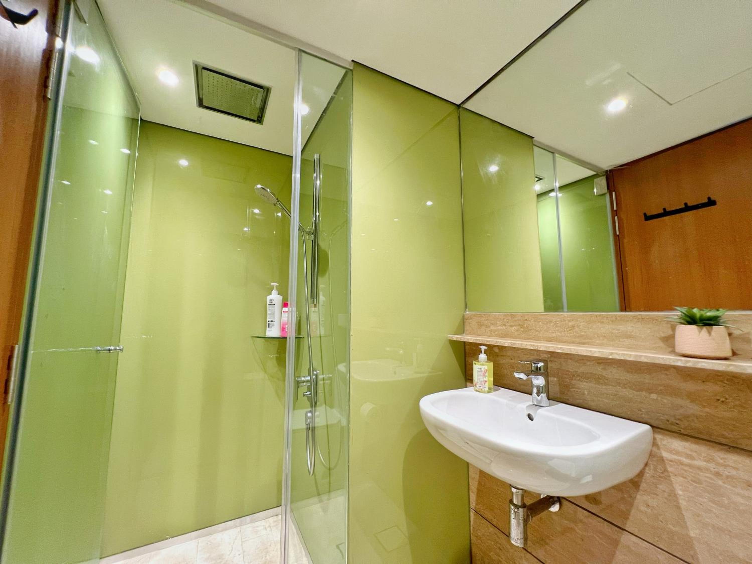 Sky Suites Dreamy 3BR Suite at KLCC