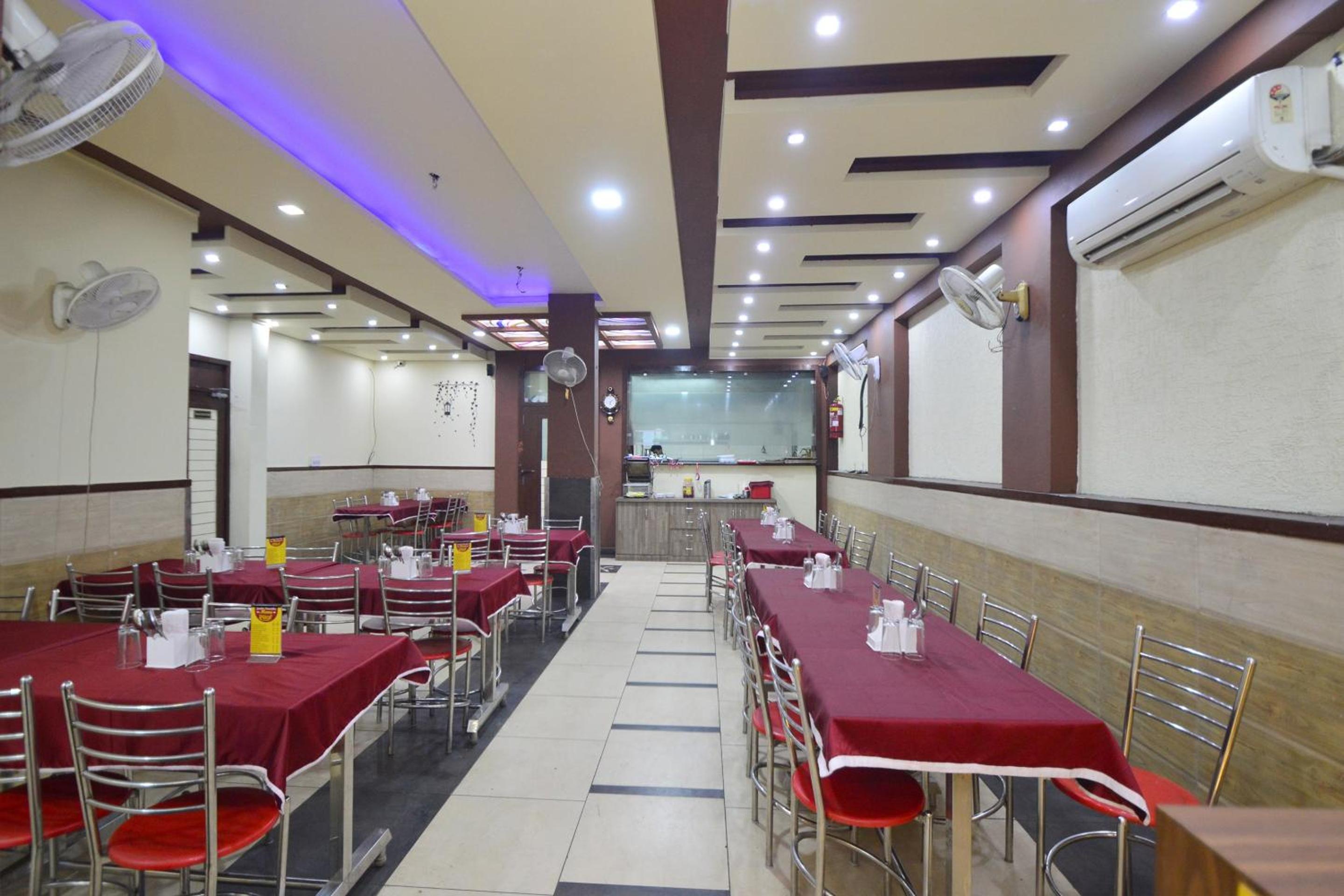 Hotel O Reyansh Galaxy view 4