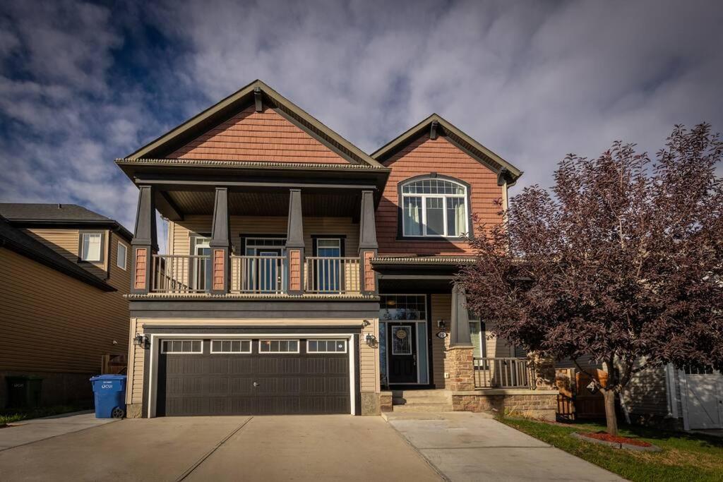Huge Luxe 3 Kings size beds Chestermere Lake,Snowmobile, Quad