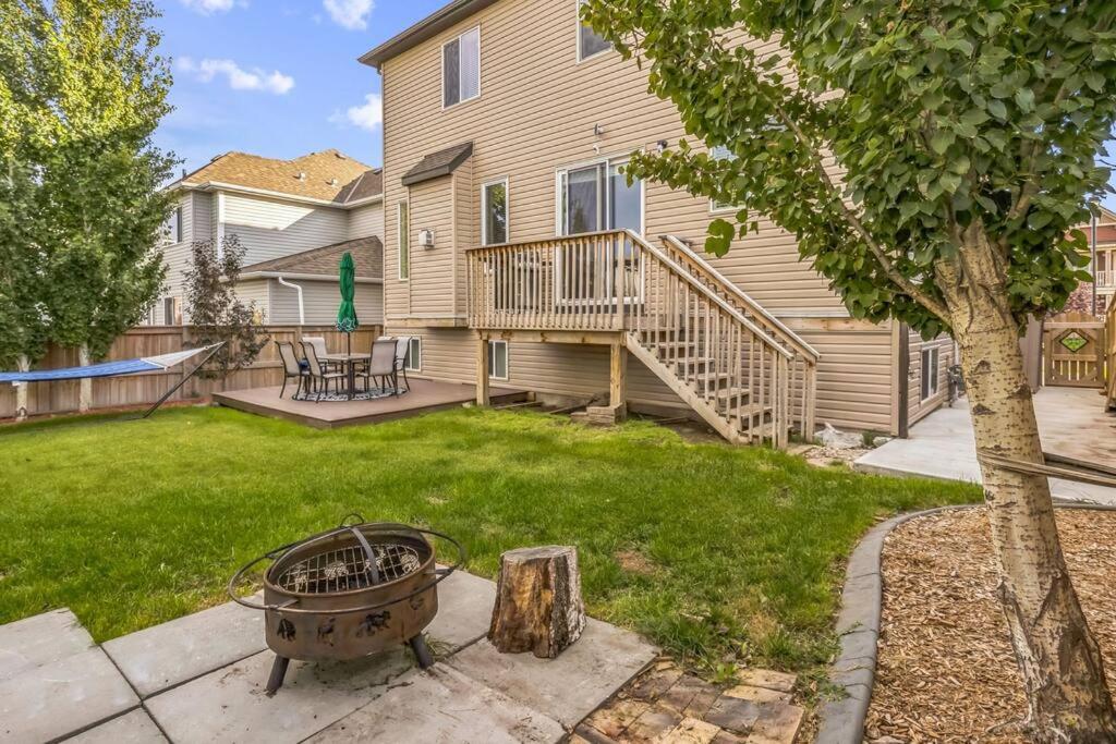 Huge Luxe 3 Kings size beds Chestermere Lake,Snowmobile, Quad