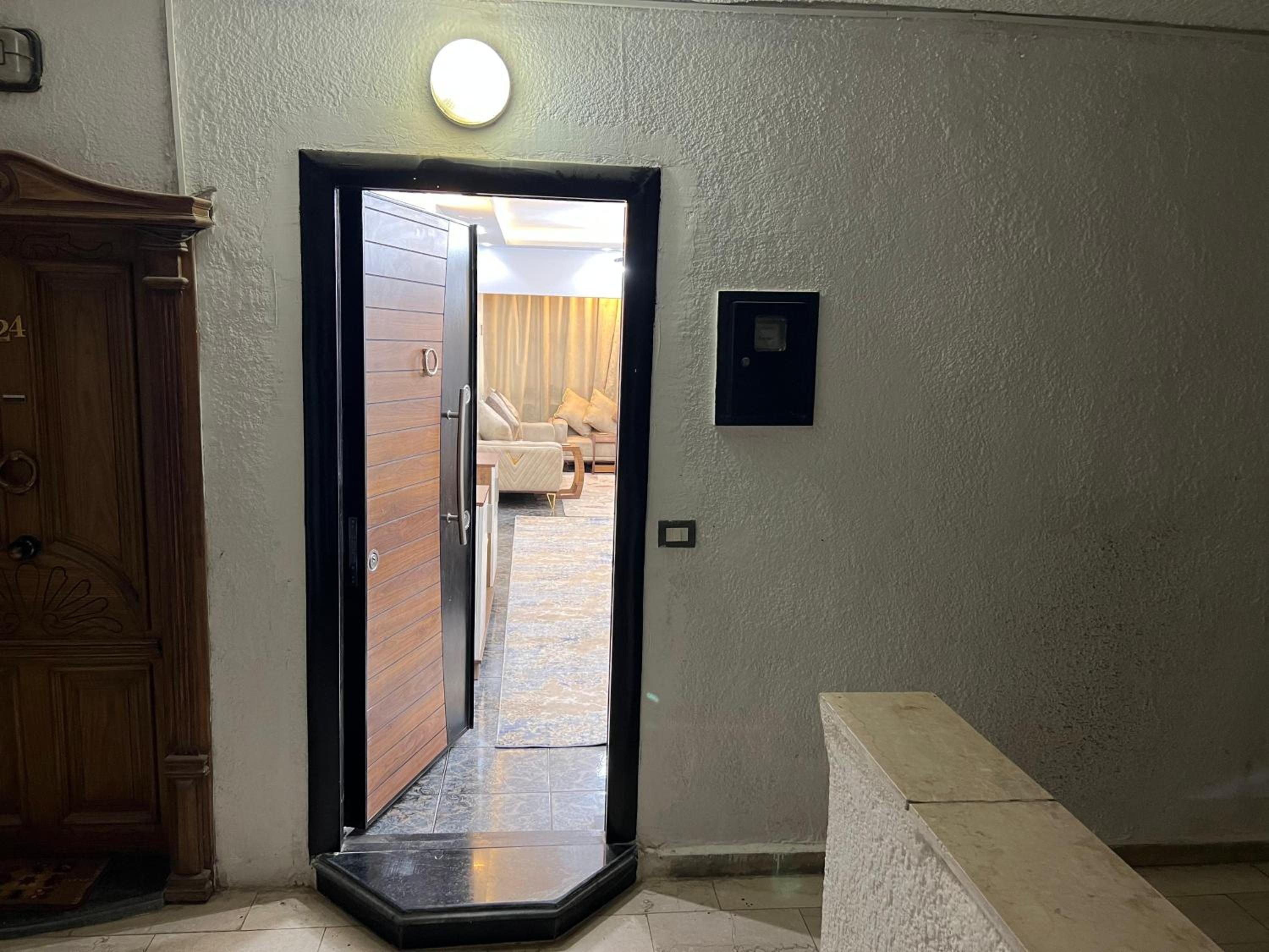 Three bedrooms apartment for Stars near city stars
