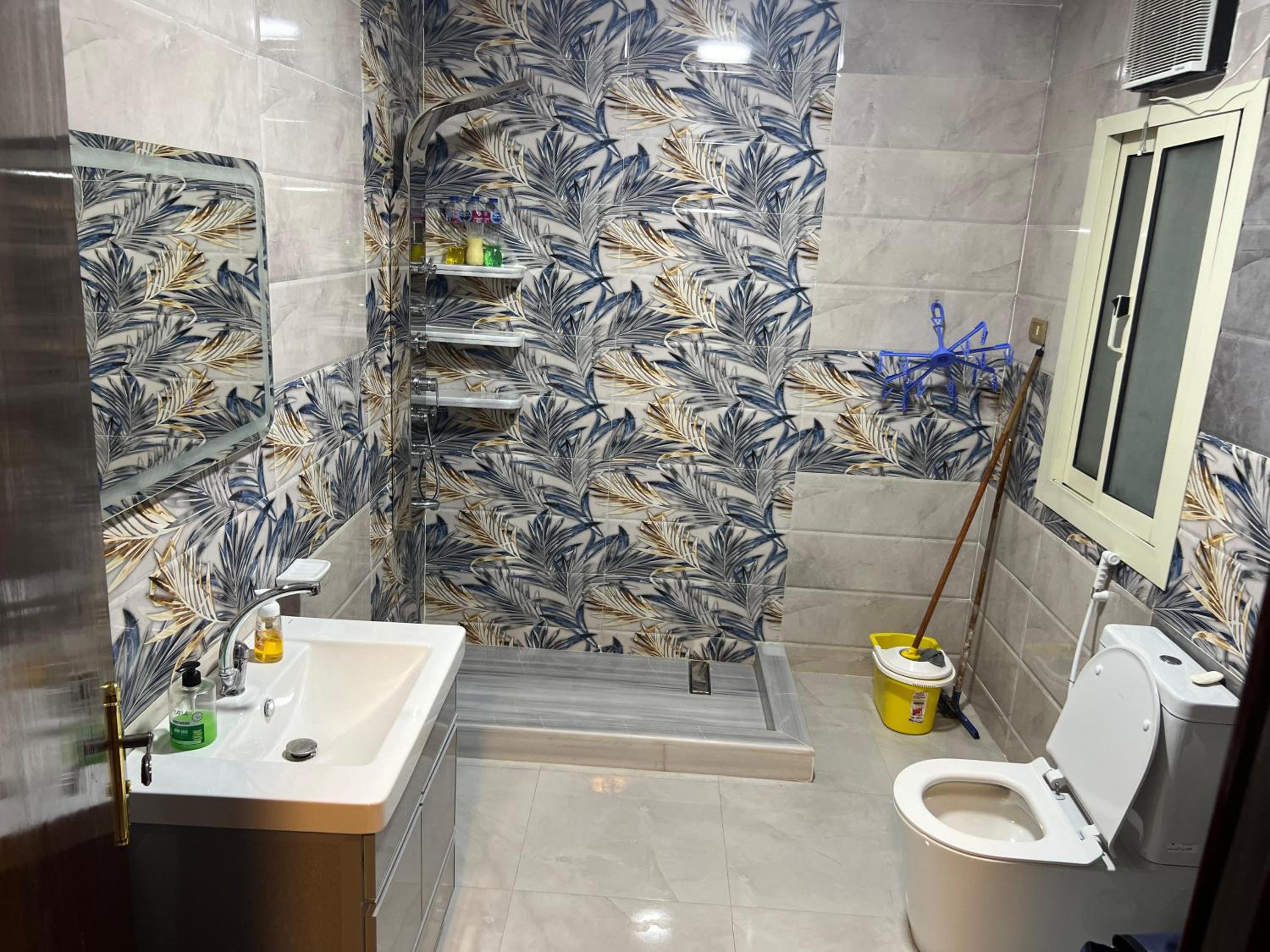 Three bedrooms apartment for Stars near city stars