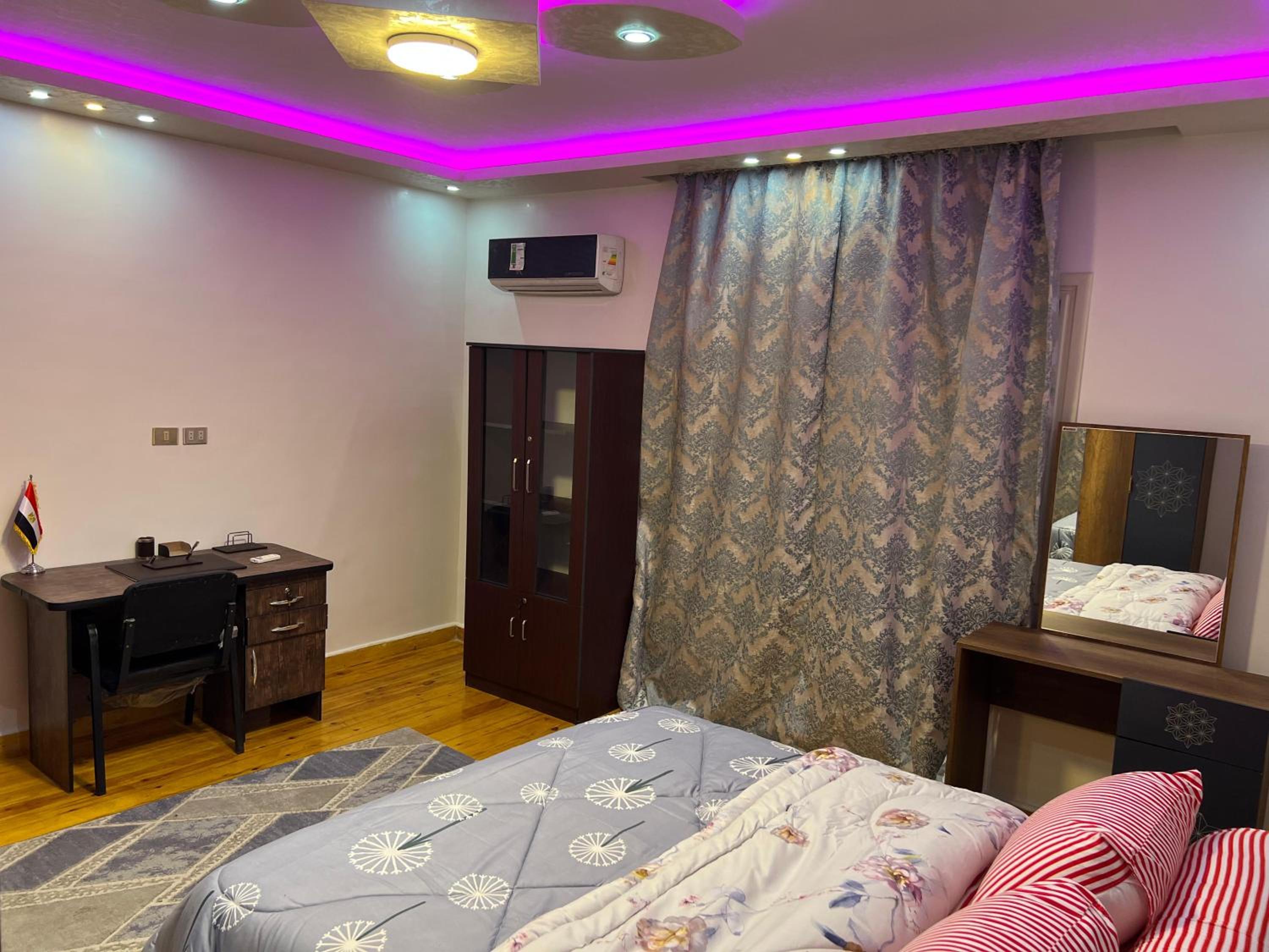Three bedrooms apartment for Stars near city stars