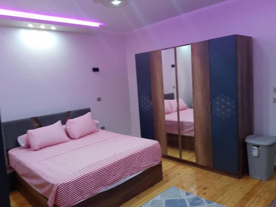 Three bedrooms apartment for Stars near city stars