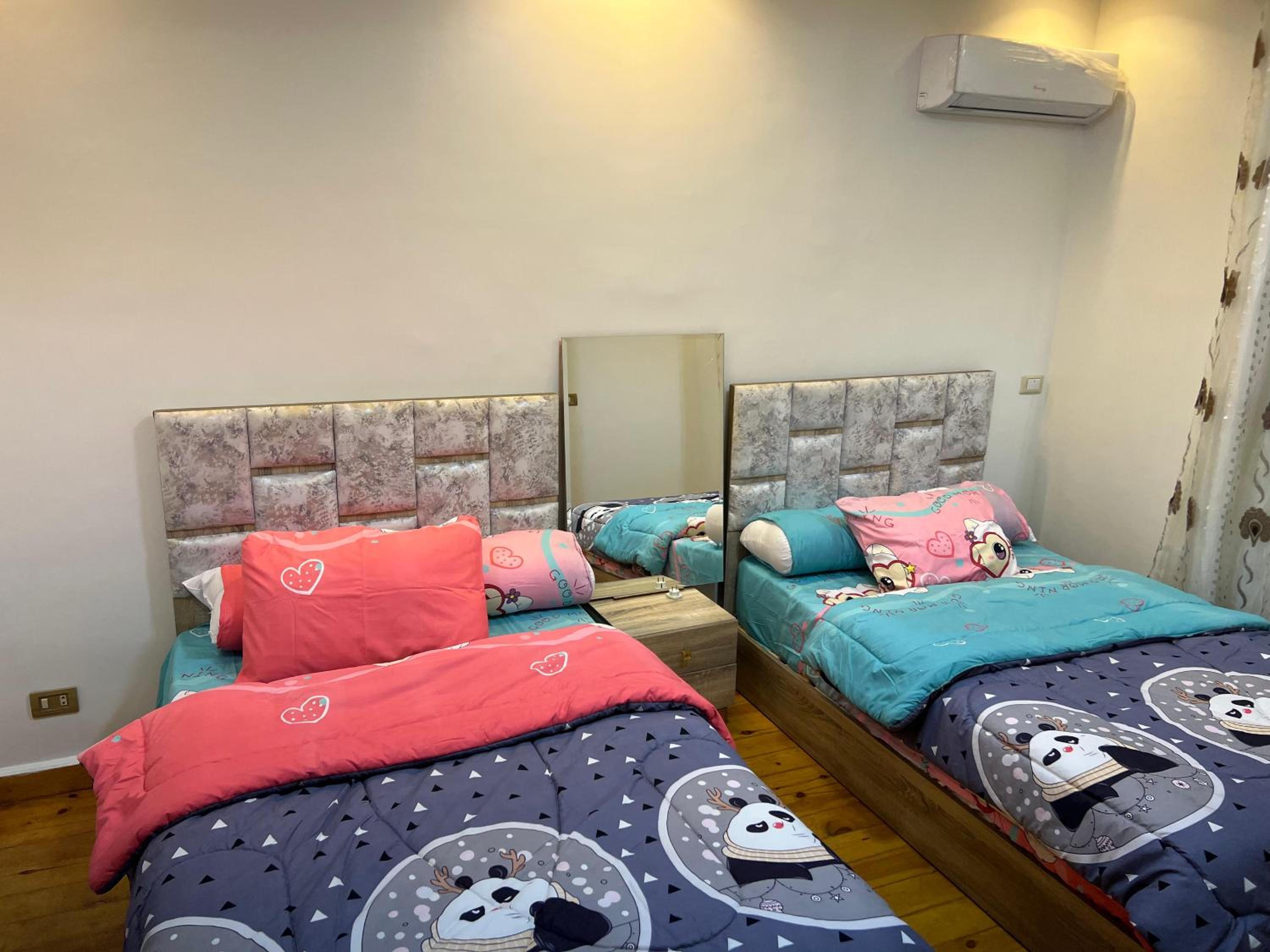 Three bedrooms apartment for Stars near city stars