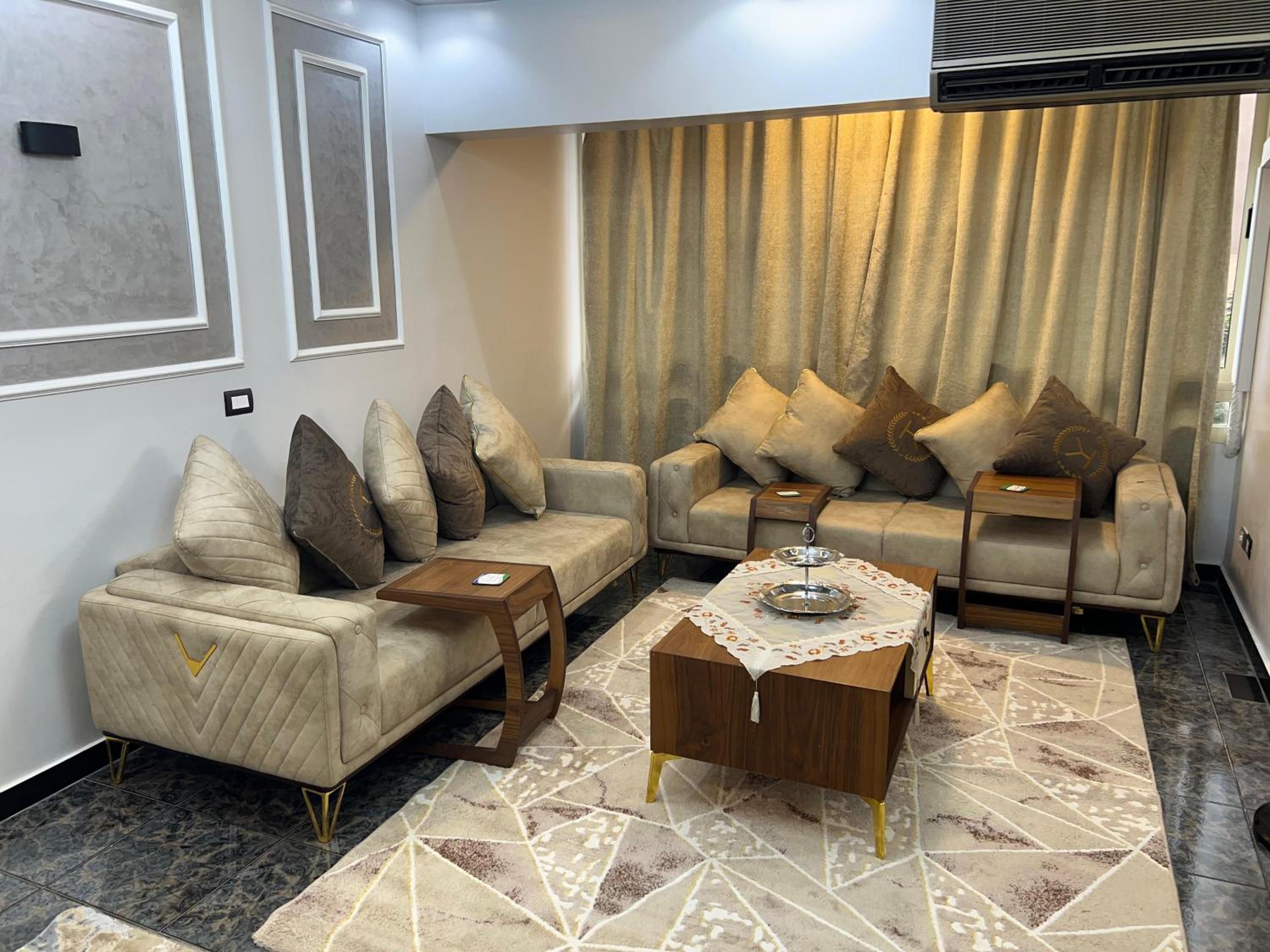Three bedrooms apartment for Stars near city stars