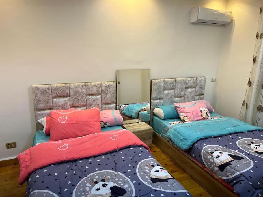 Three bedrooms apartment for Stars near city stars