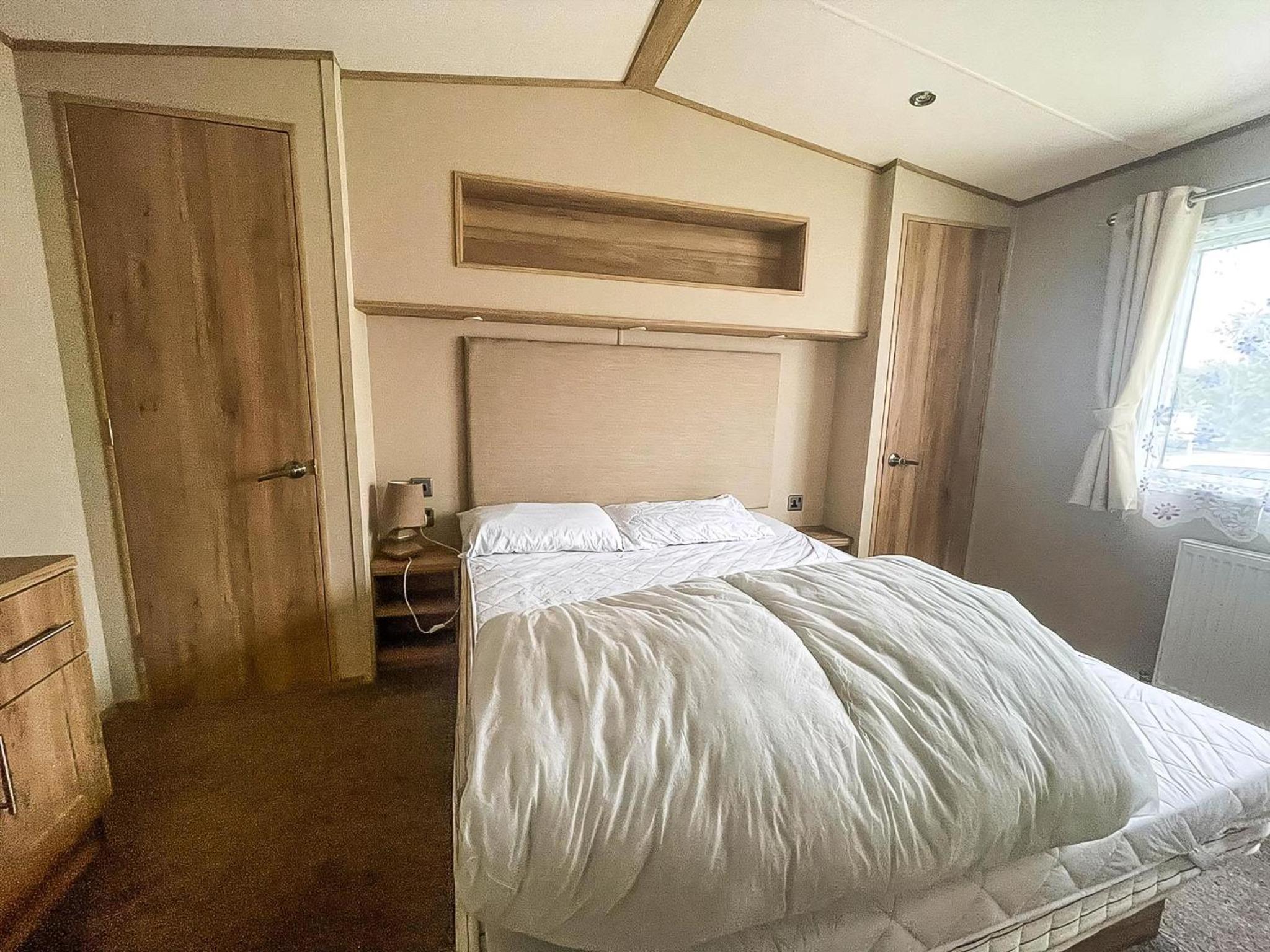 Beautiful Caravan With Sea Views At California Cliffs In Scratby Ref 50010Oc view 2
