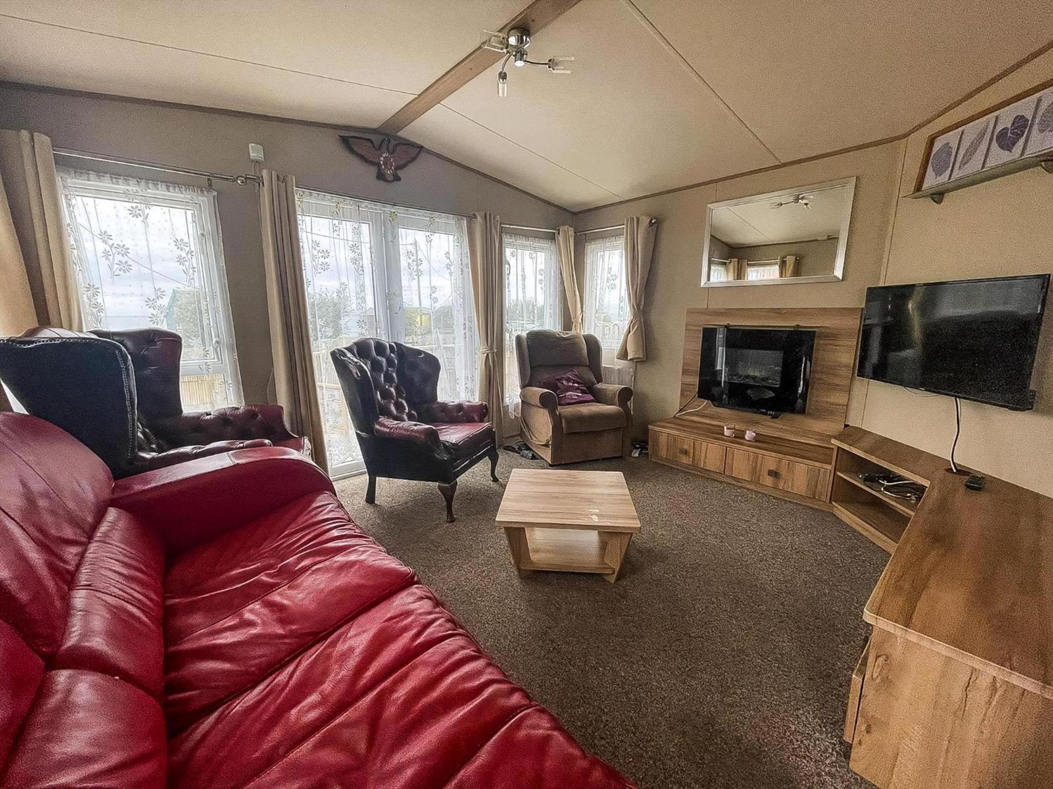 Beautiful Caravan With Sea Views At California Cliffs In Scratby Ref 50010Oc view 3