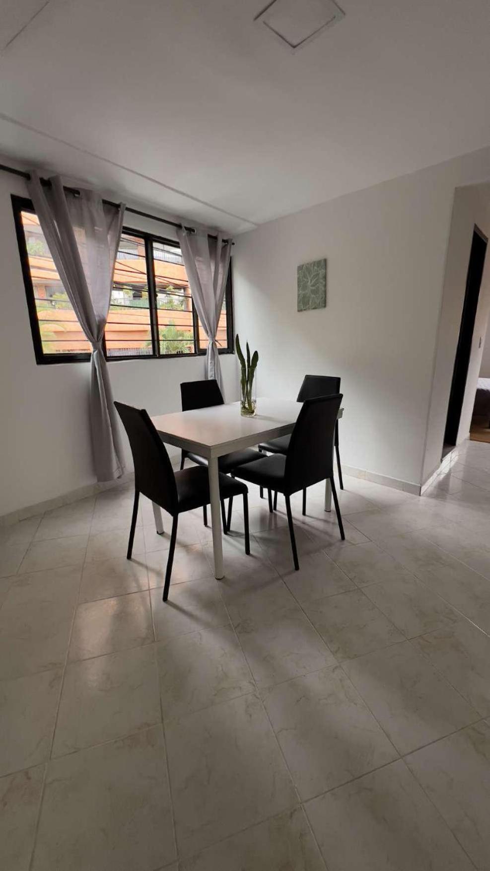 APARTAMENTOS EN GRANADA - Zona Rosa De CALI