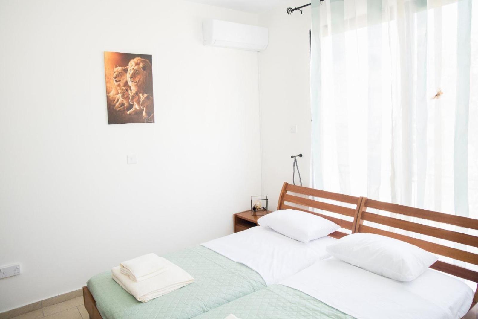 Ocean Breeze Townhouse near Venus Beach
