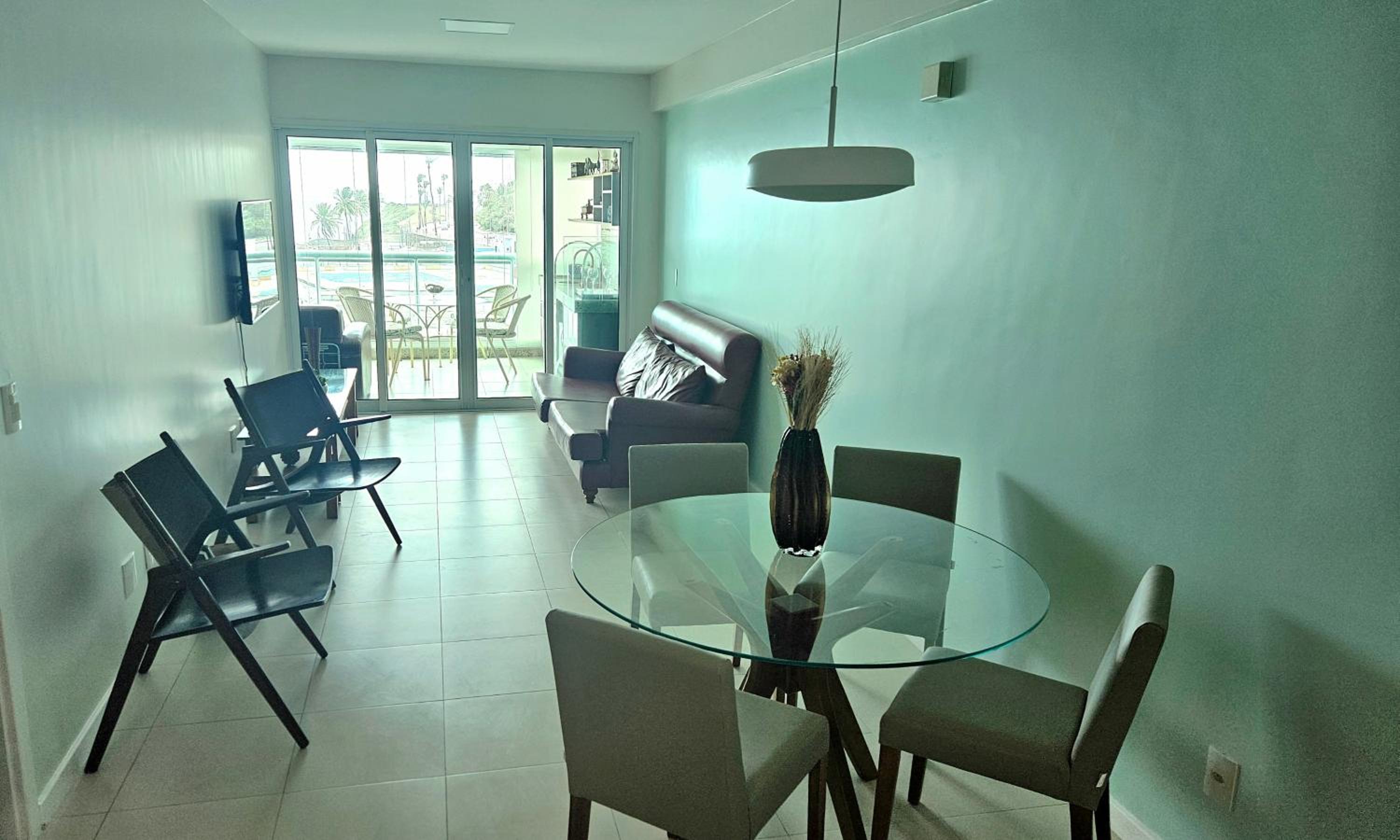 Ap70 m2 condomínio luxo Costa Espanha- Salvador- pré Carnaval -Réveillon em praia exclusiva- Vista Mar