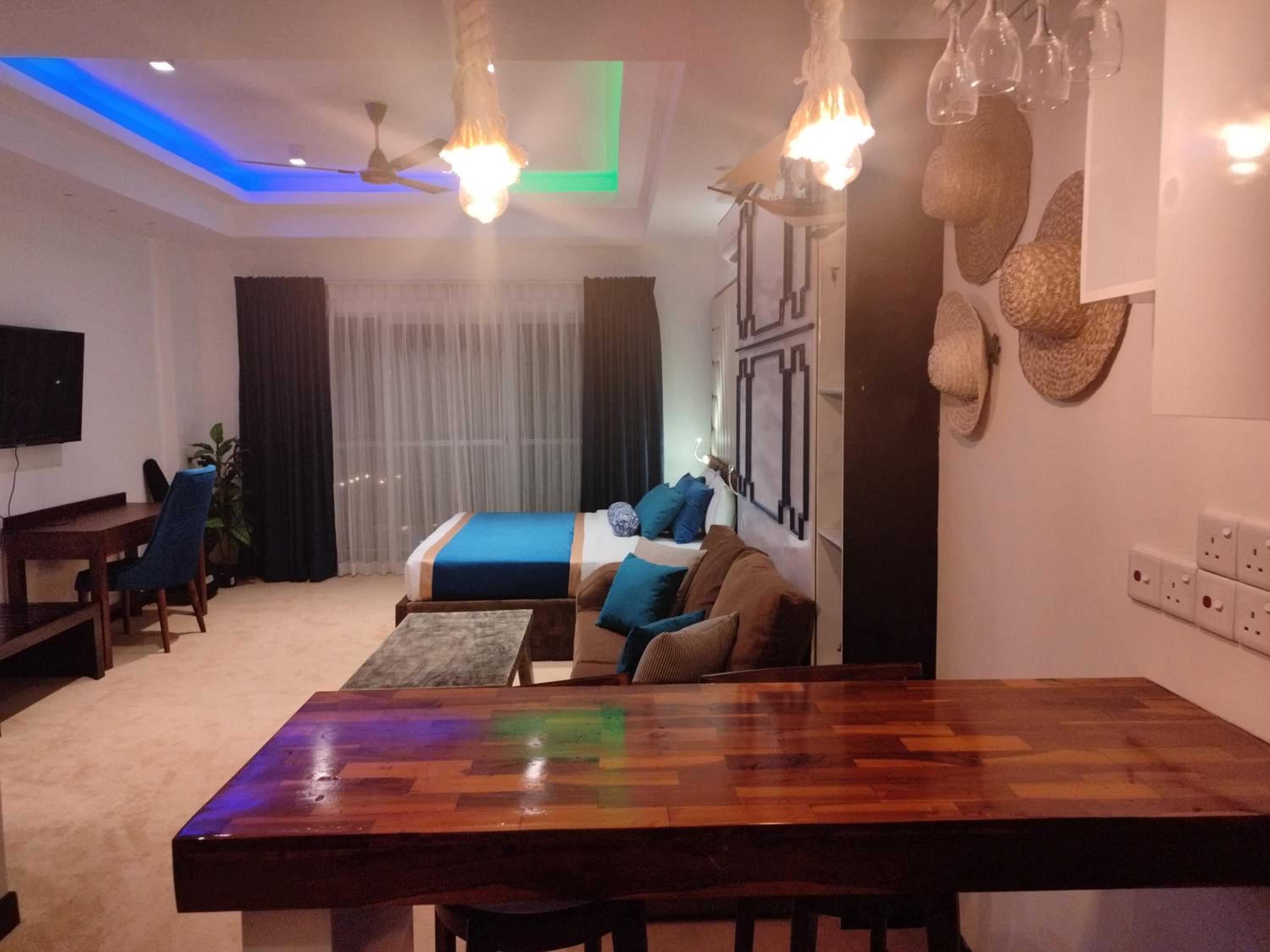 Merasbrise apartments by Infinity Condos