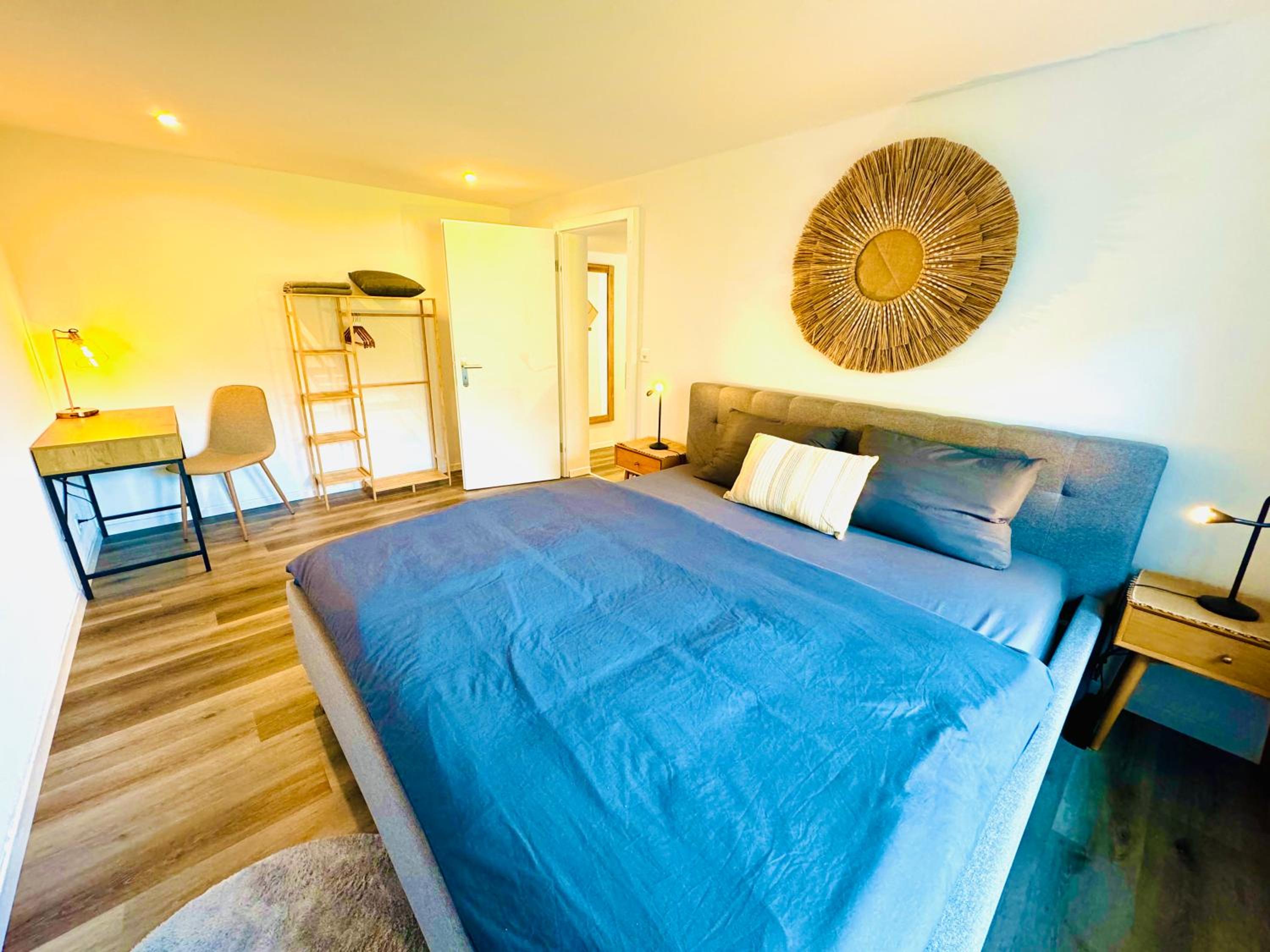 Cute & cozy oasis, private afternoon sun terrace