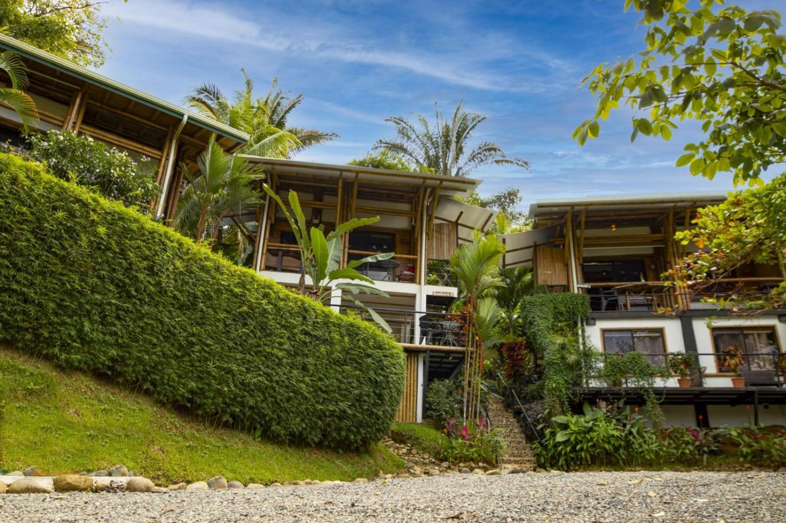 Bambura Hermosa villas