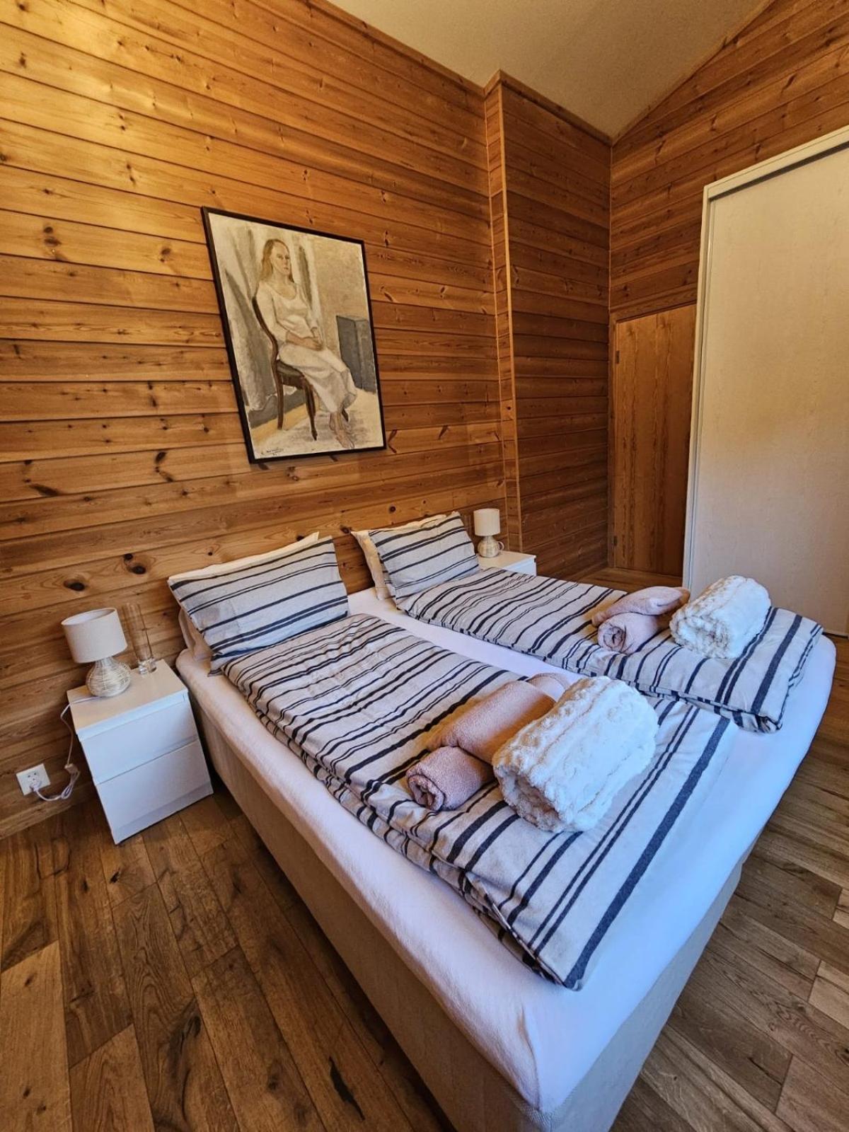 Private room - 4 in a luxury villa CHALET STYLE view 4